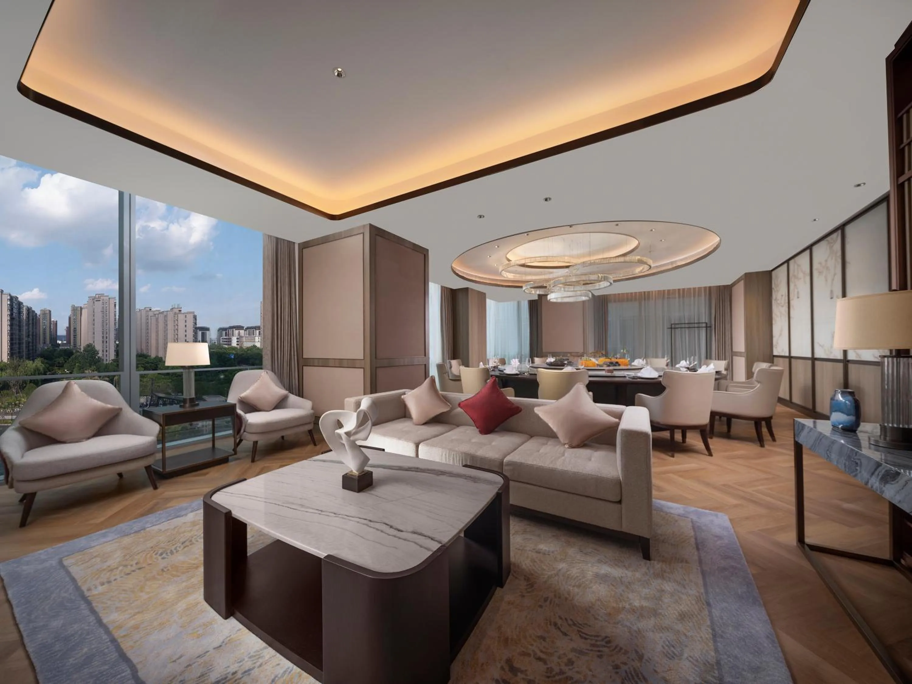 Restaurant/places to eat in Crowne Plaza Hangzhou Linping by IHG