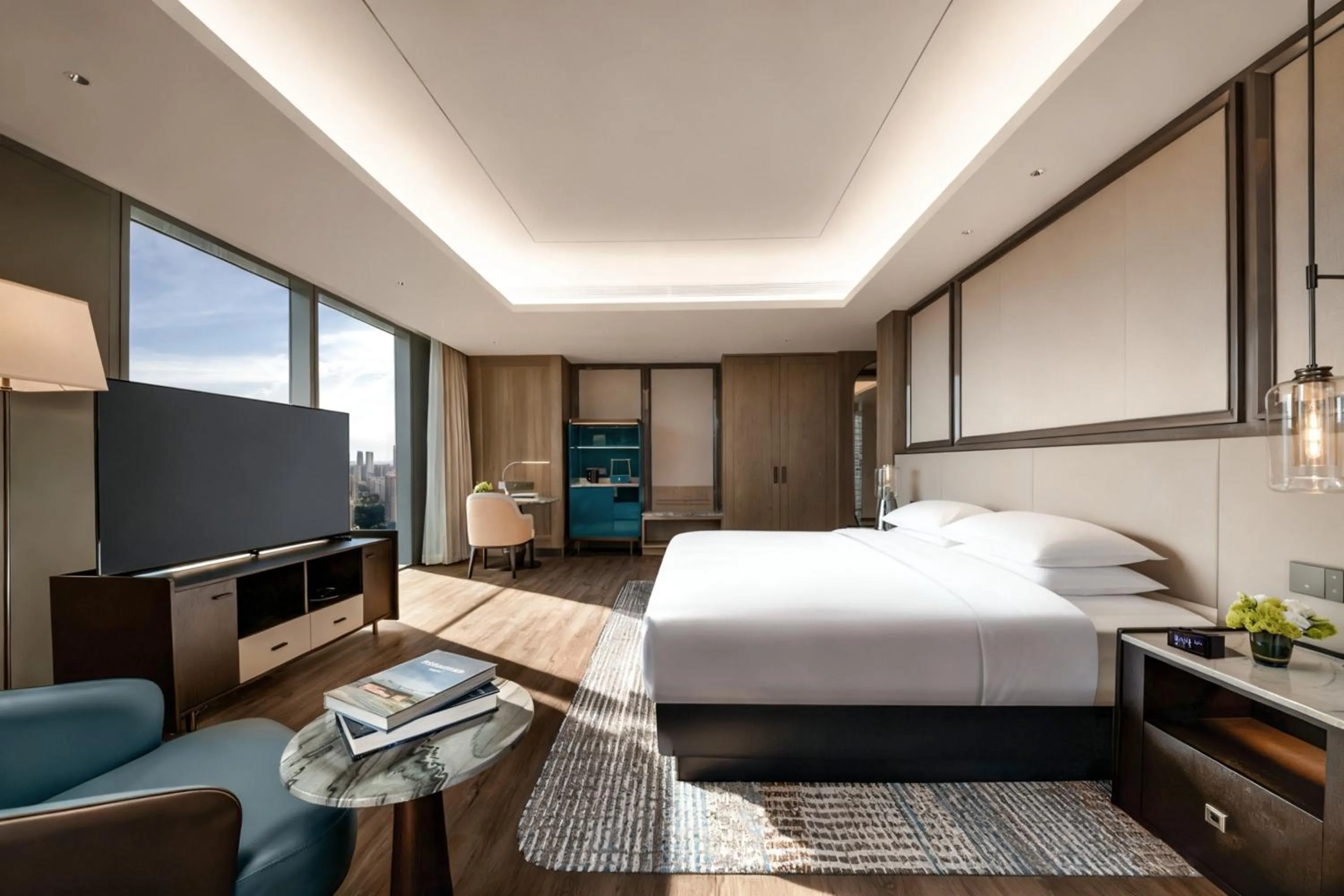 Photo of the whole room, Bed in Crowne Plaza Hangzhou Linping by IHG