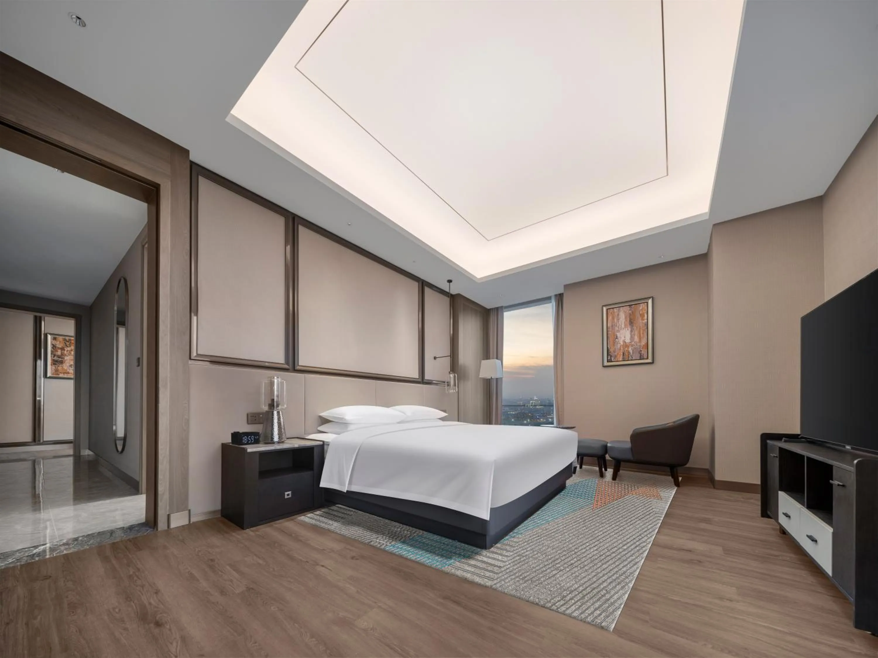 Bedroom, Bed in Crowne Plaza Hangzhou Linping by IHG
