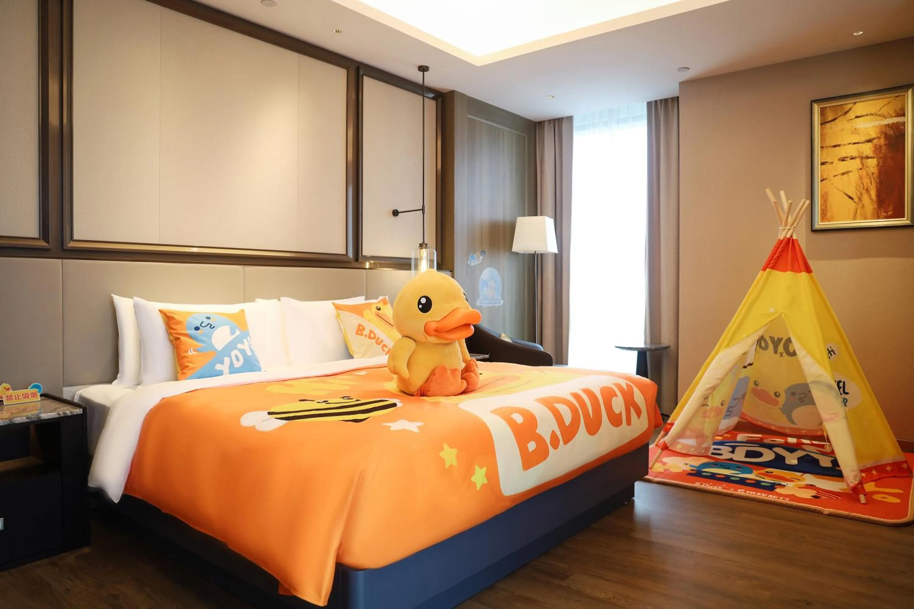 Bedroom, Bed in Crowne Plaza Hangzhou Linping by IHG