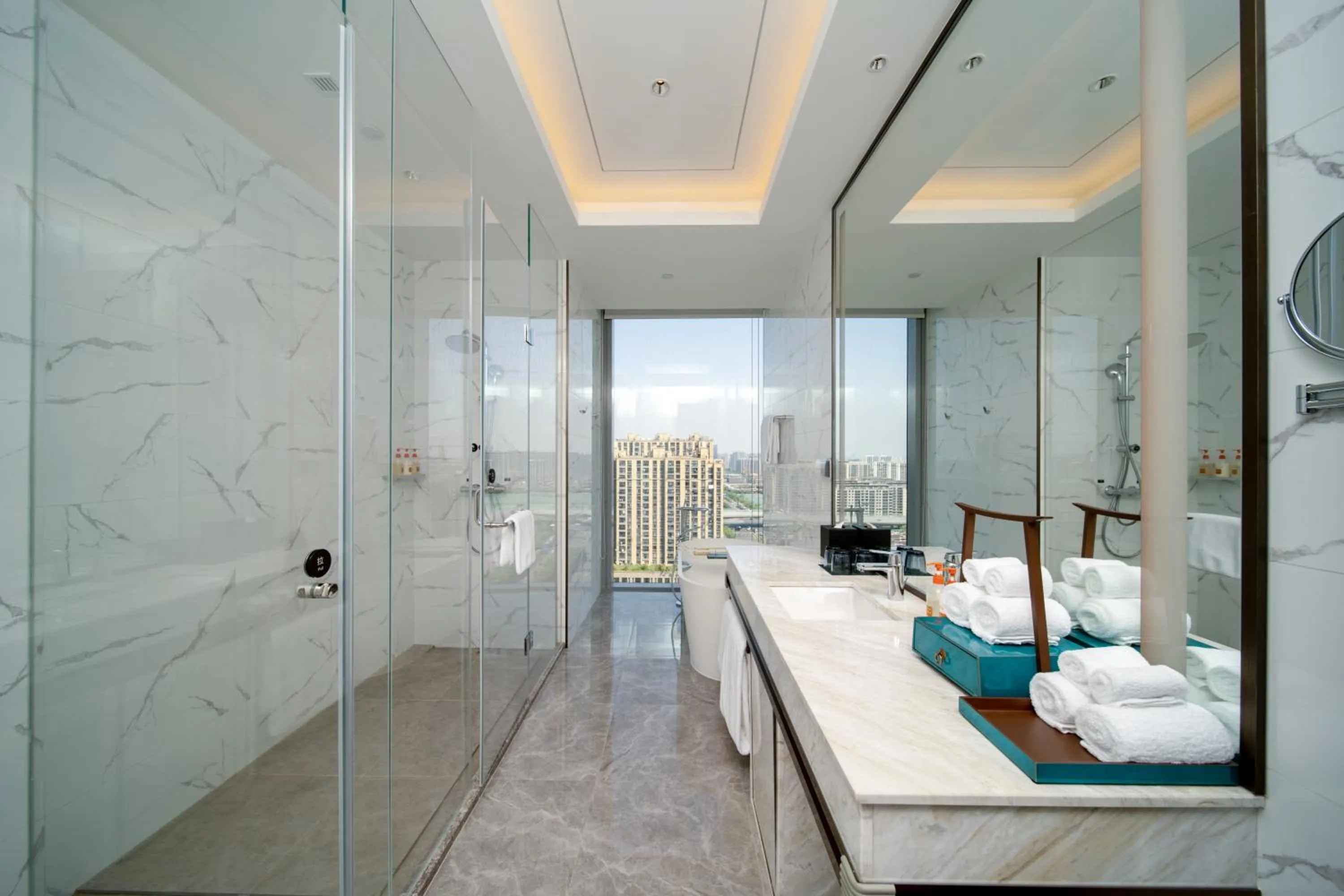 Bathroom in Crowne Plaza Hangzhou Linping by IHG