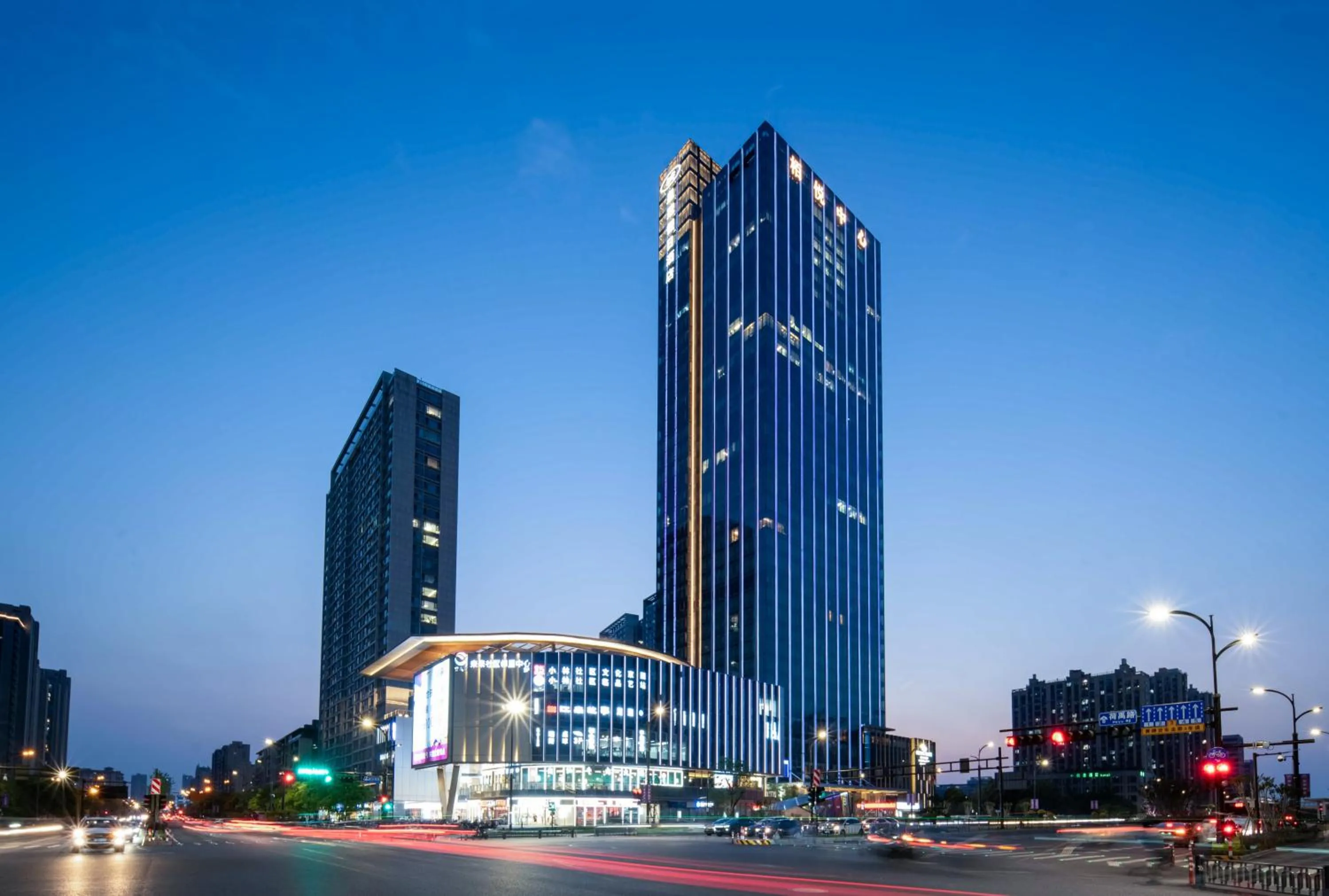 Property building in Crowne Plaza Hangzhou Linping by IHG
