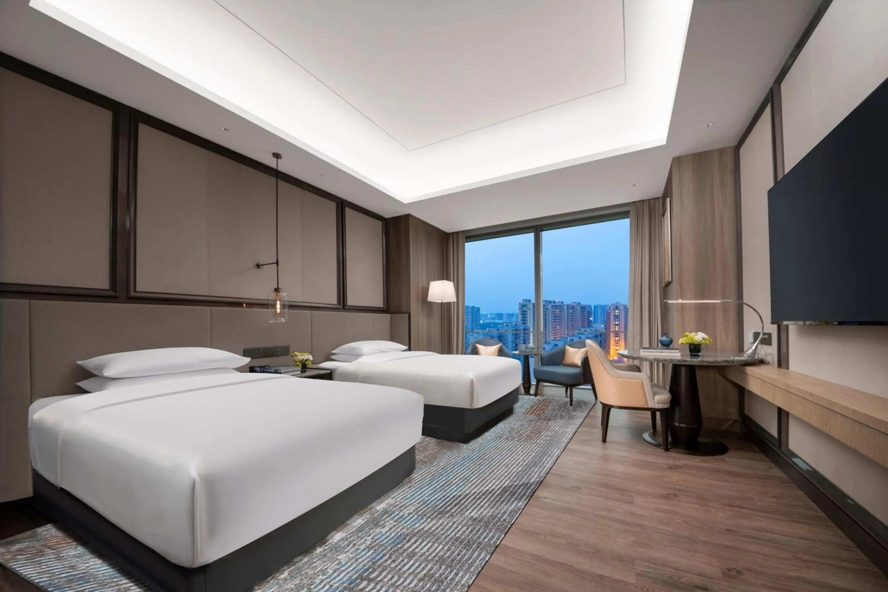 Photo of the whole room, Bed in Crowne Plaza Hangzhou Linping by IHG