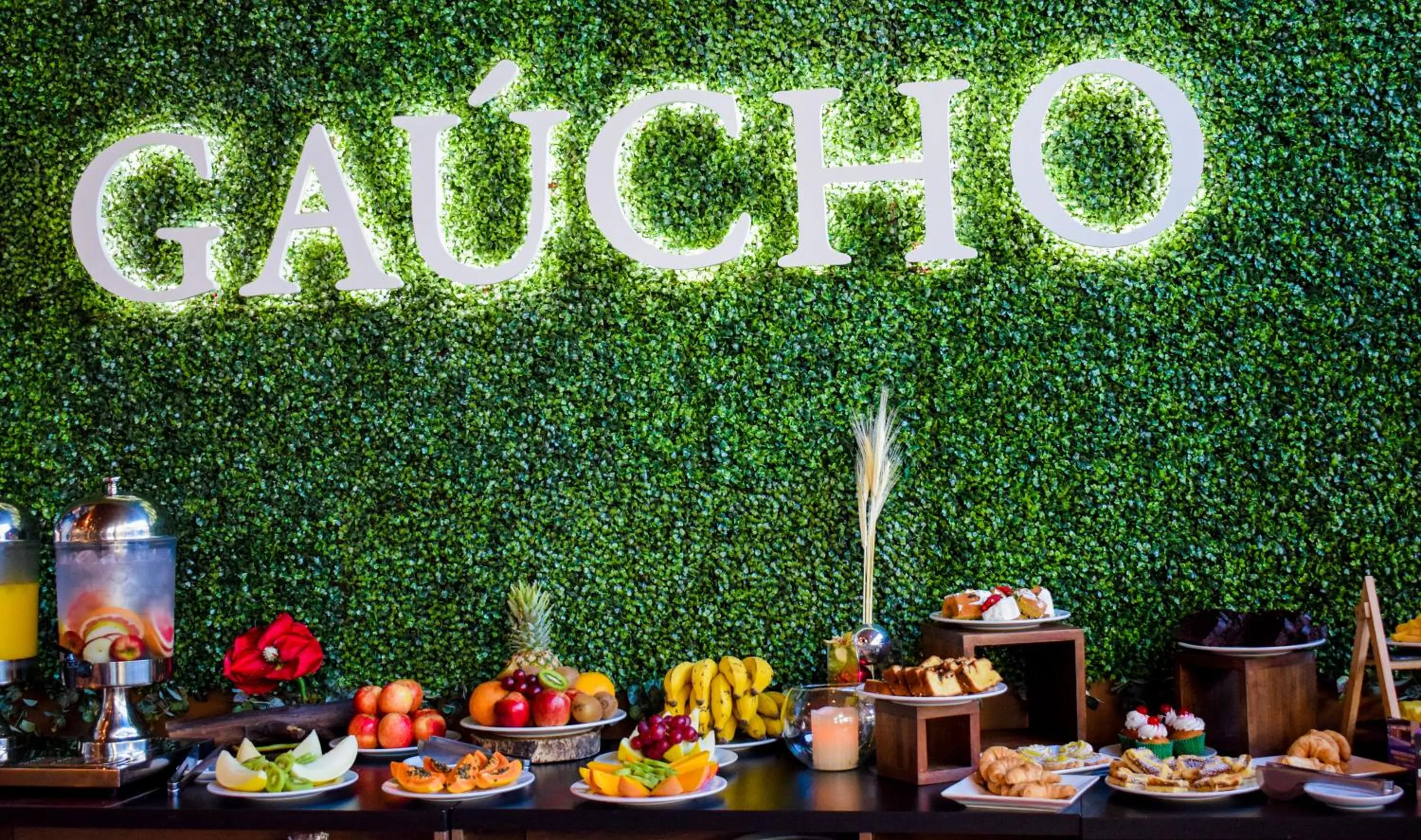 Restaurant/places to eat in Rivera Casino & Resort