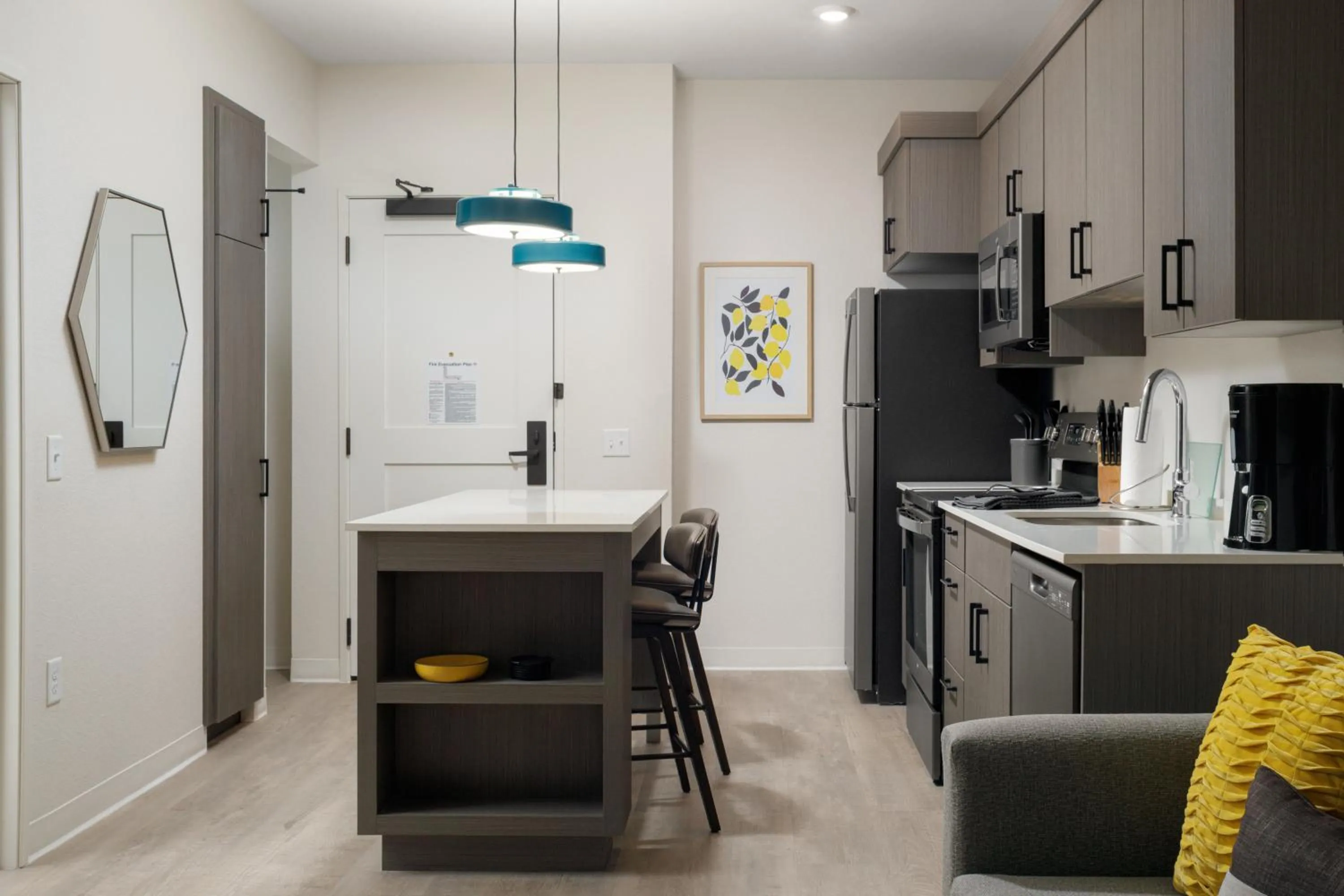 Kitchen or kitchenette in WaterWalk Extended Stay by Wyndham Tucson