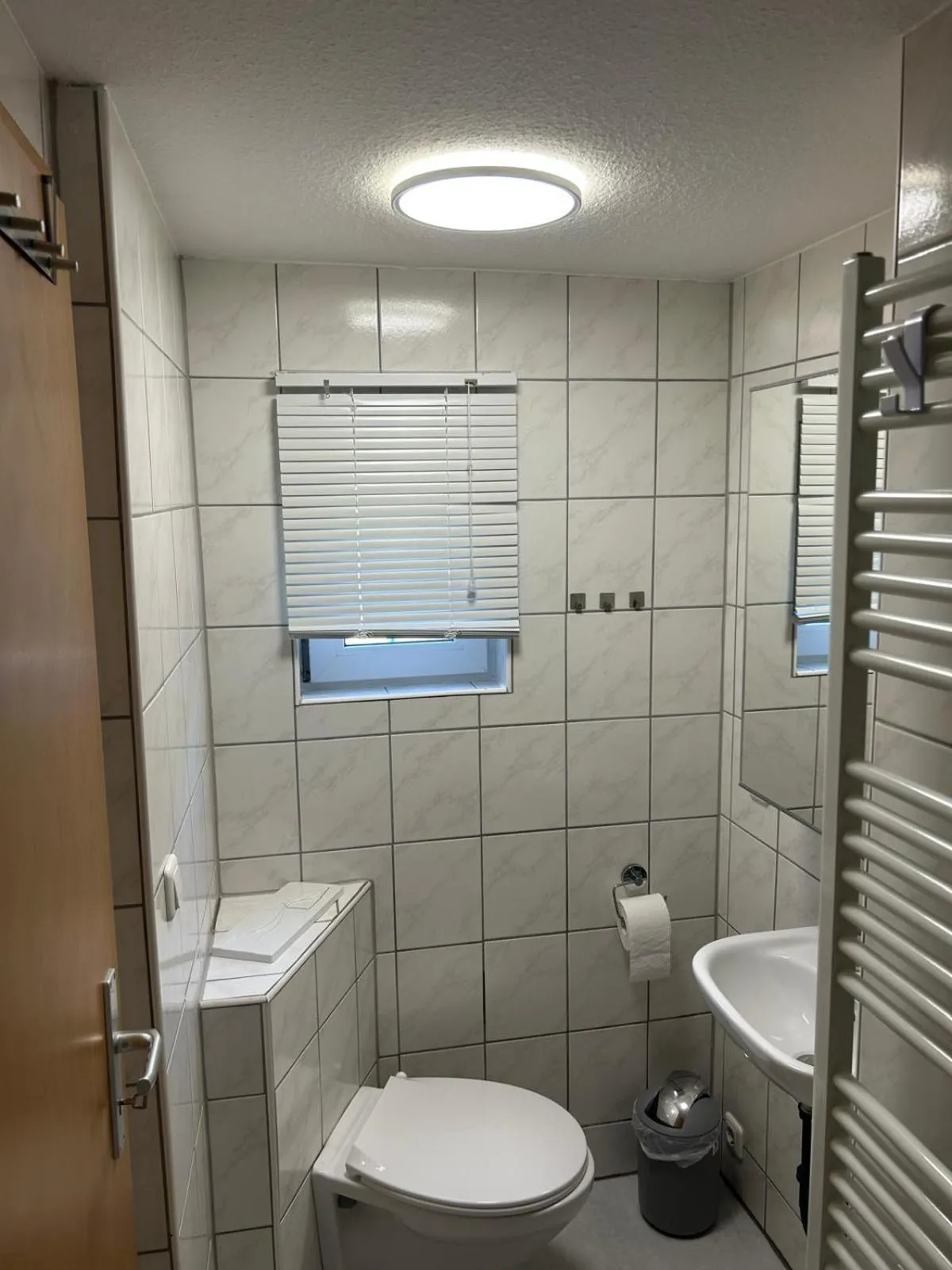 Toilet in Ferienwohnung-Goldener Winkel