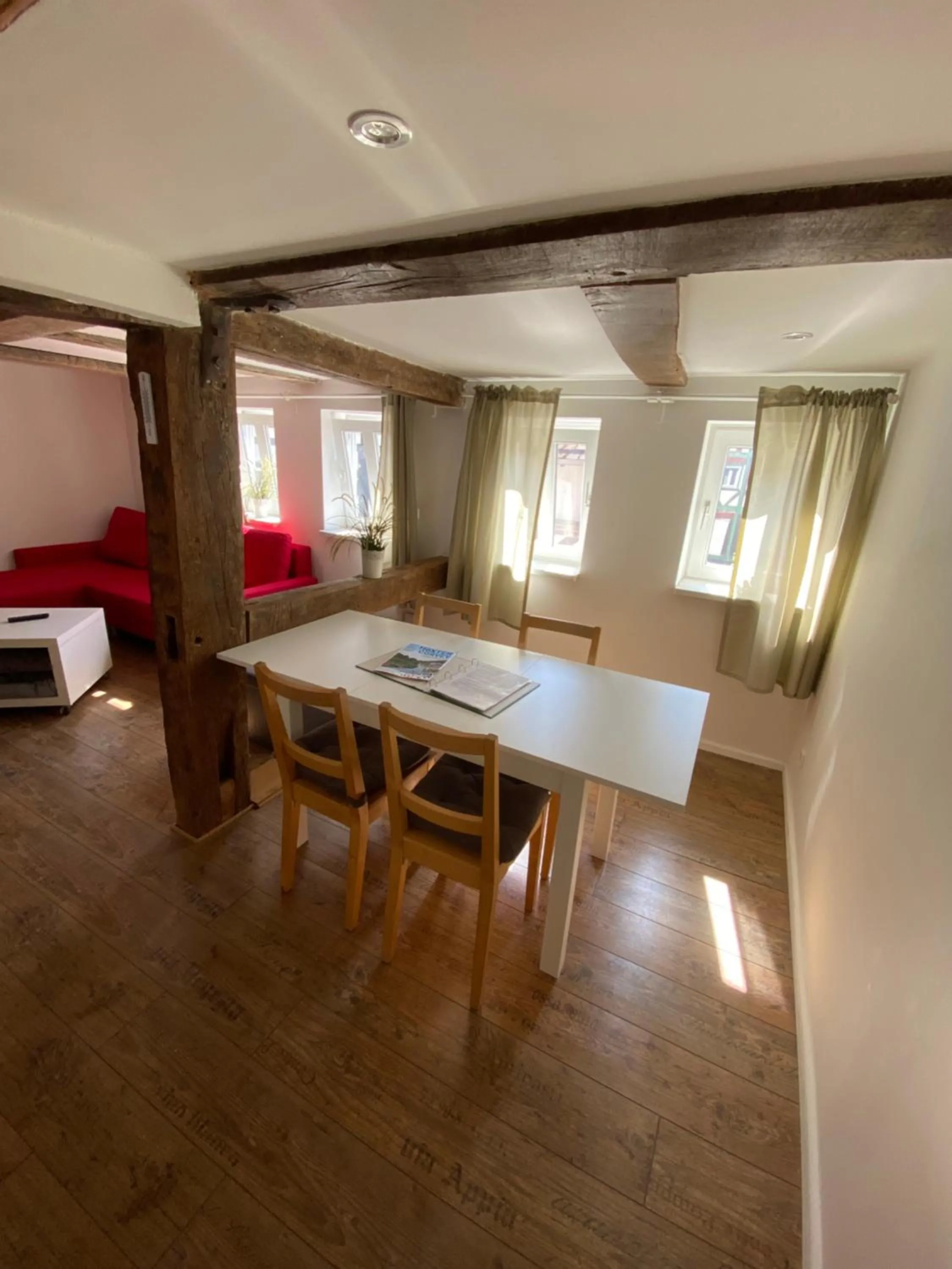 Living room, Bed in Ferienwohnung-Goldener Winkel