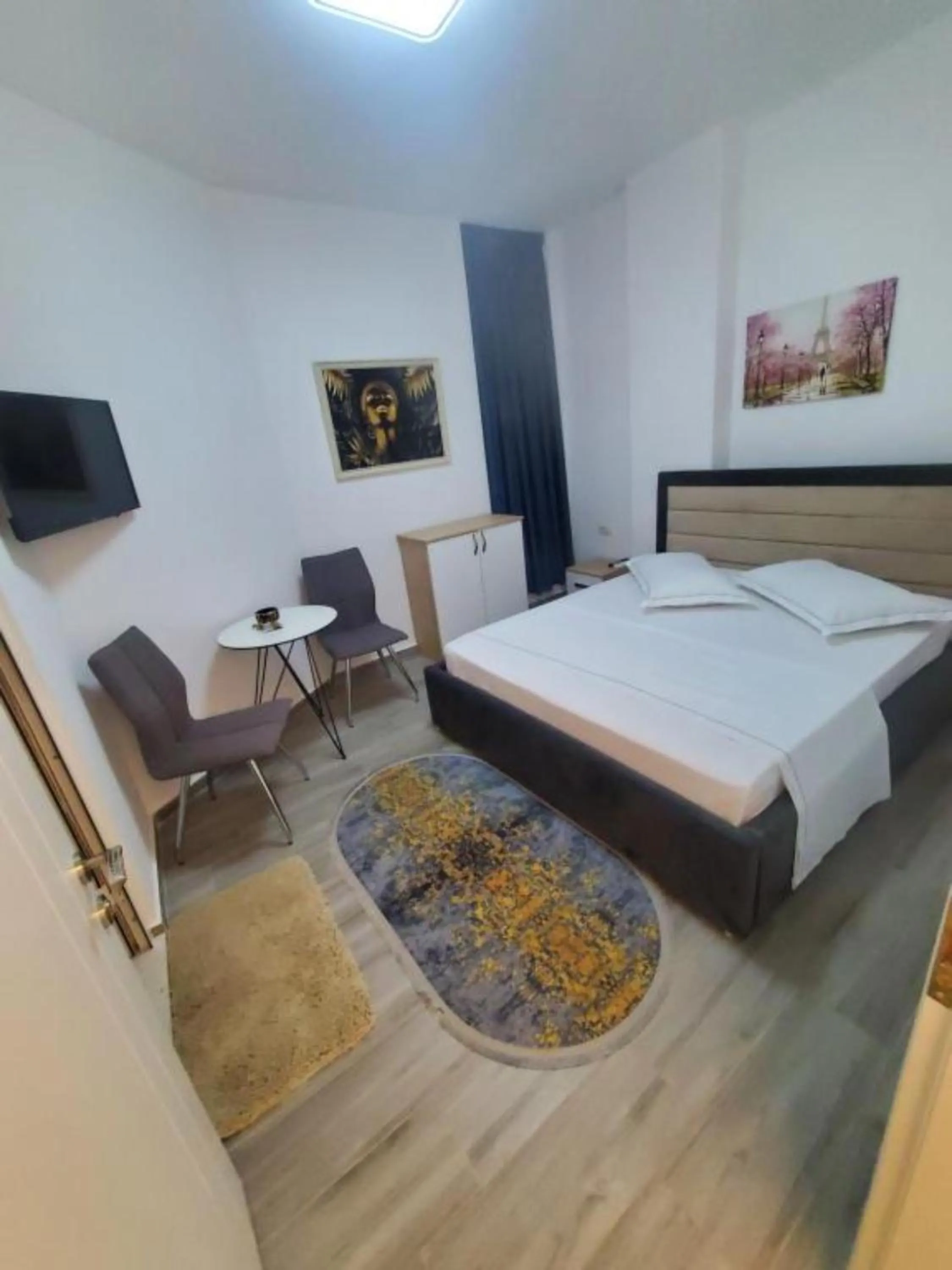Photo of the whole room, Bed in BS Hotel