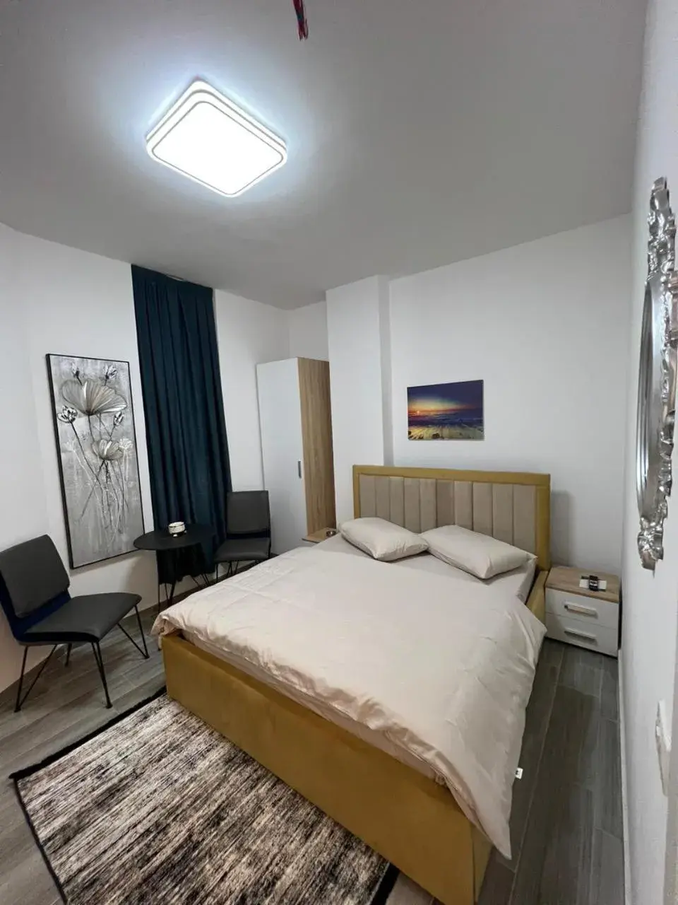 Deluxe Double Room in BS Hotel Deluxe Double Room in BS Hotel