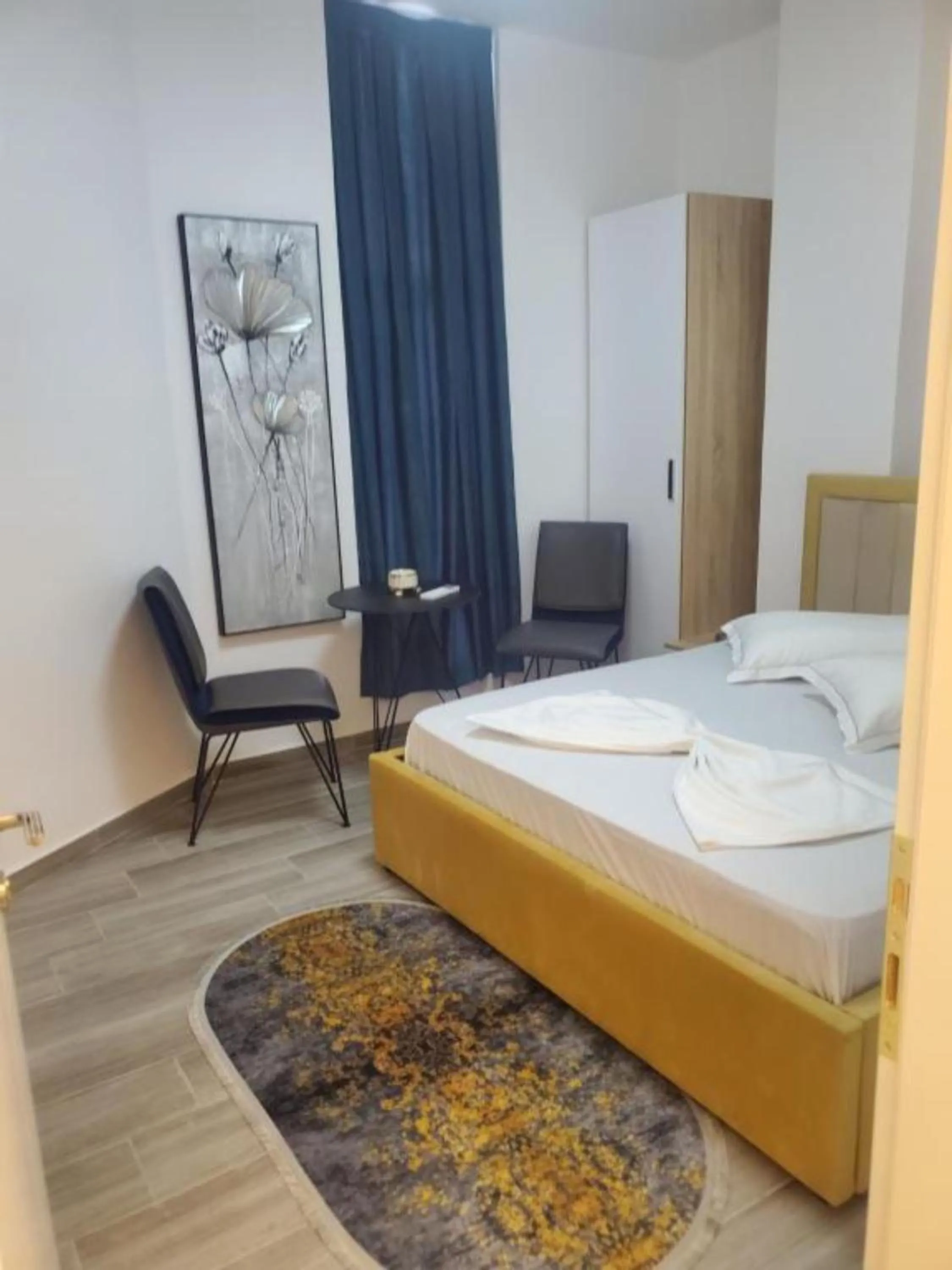 Photo of the whole room, Bed in BS Hotel