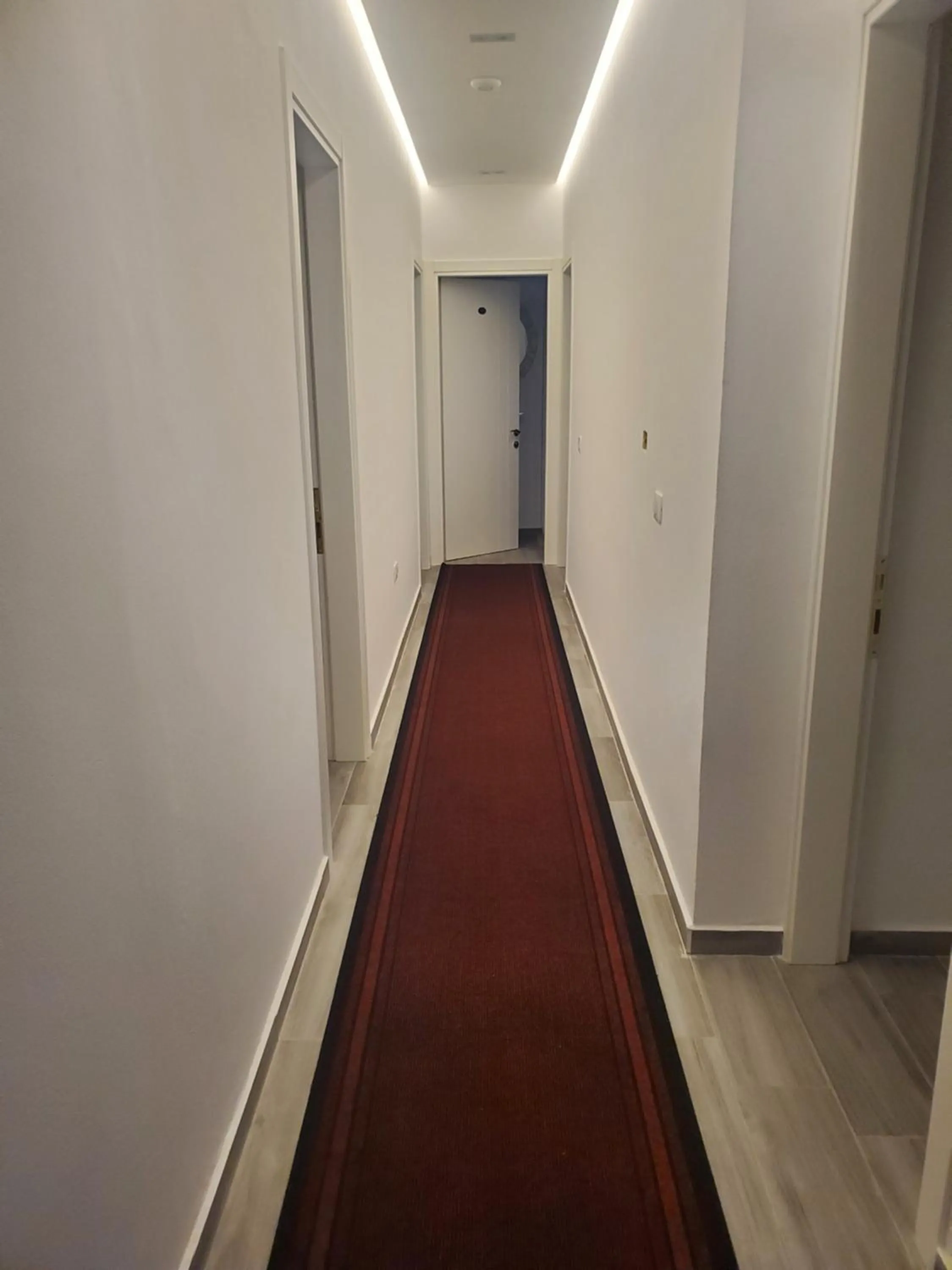 Photo of the whole room in BS Hotel