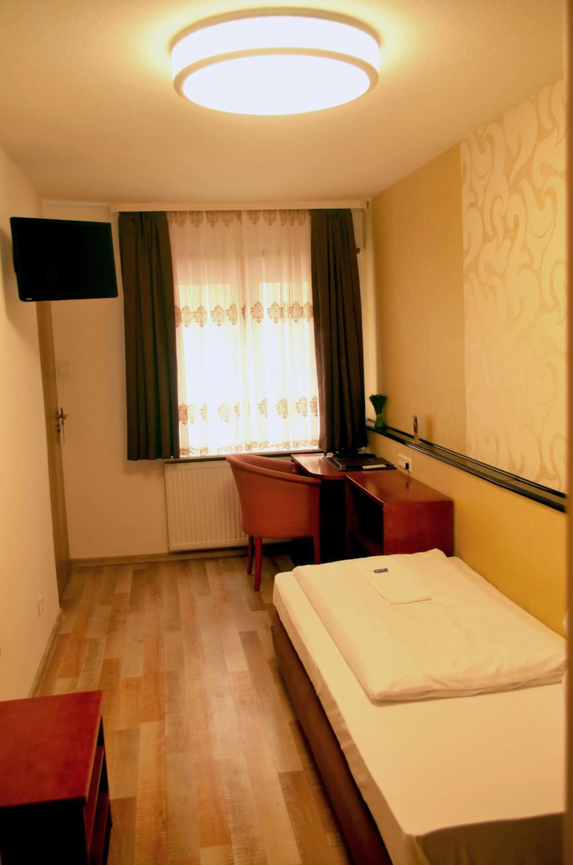 Photo of the whole room, Bed in AS Hotel