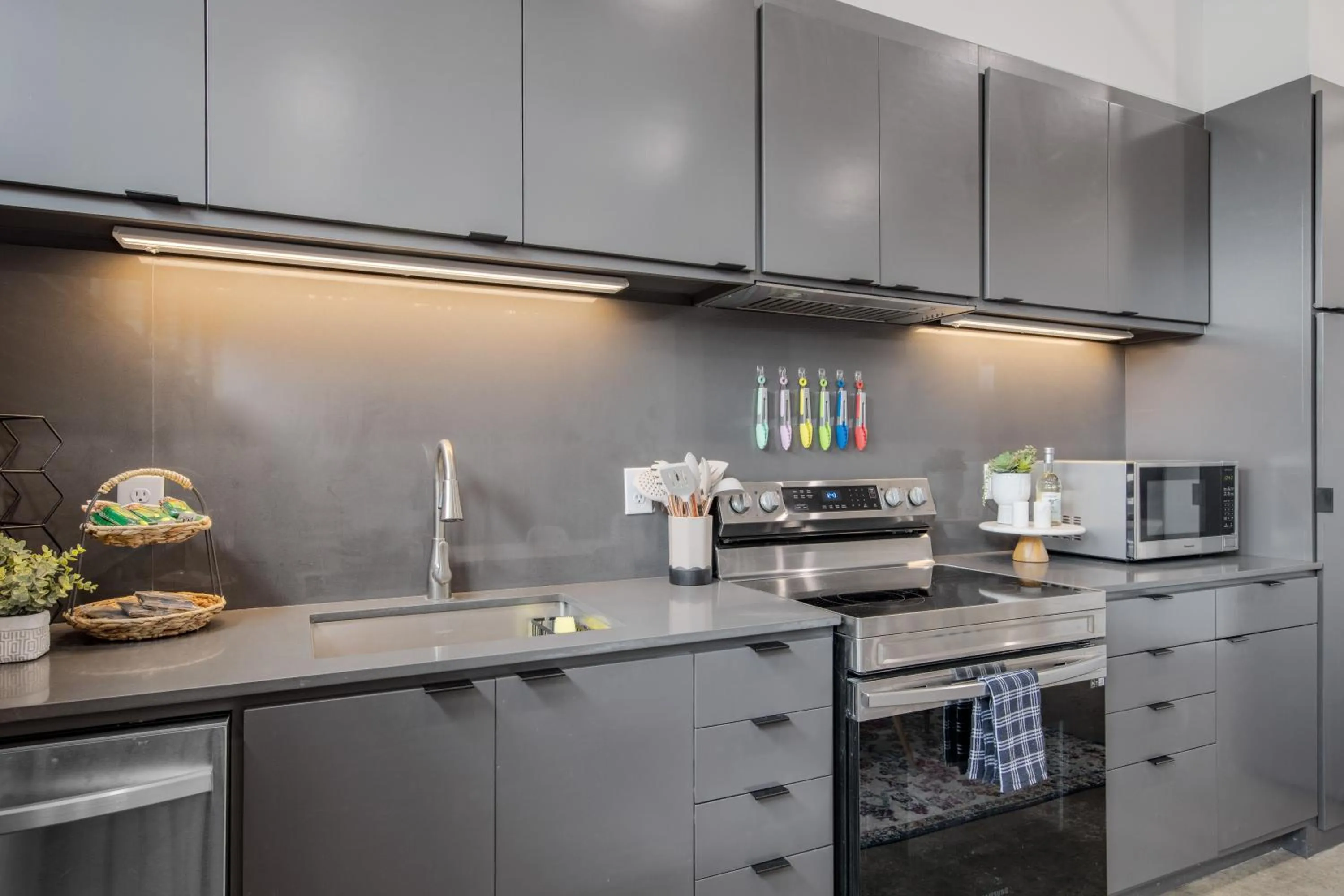 Kitchen or kitchenette in The Cypress Flats