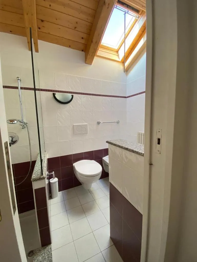 Shower in Residence Riviera