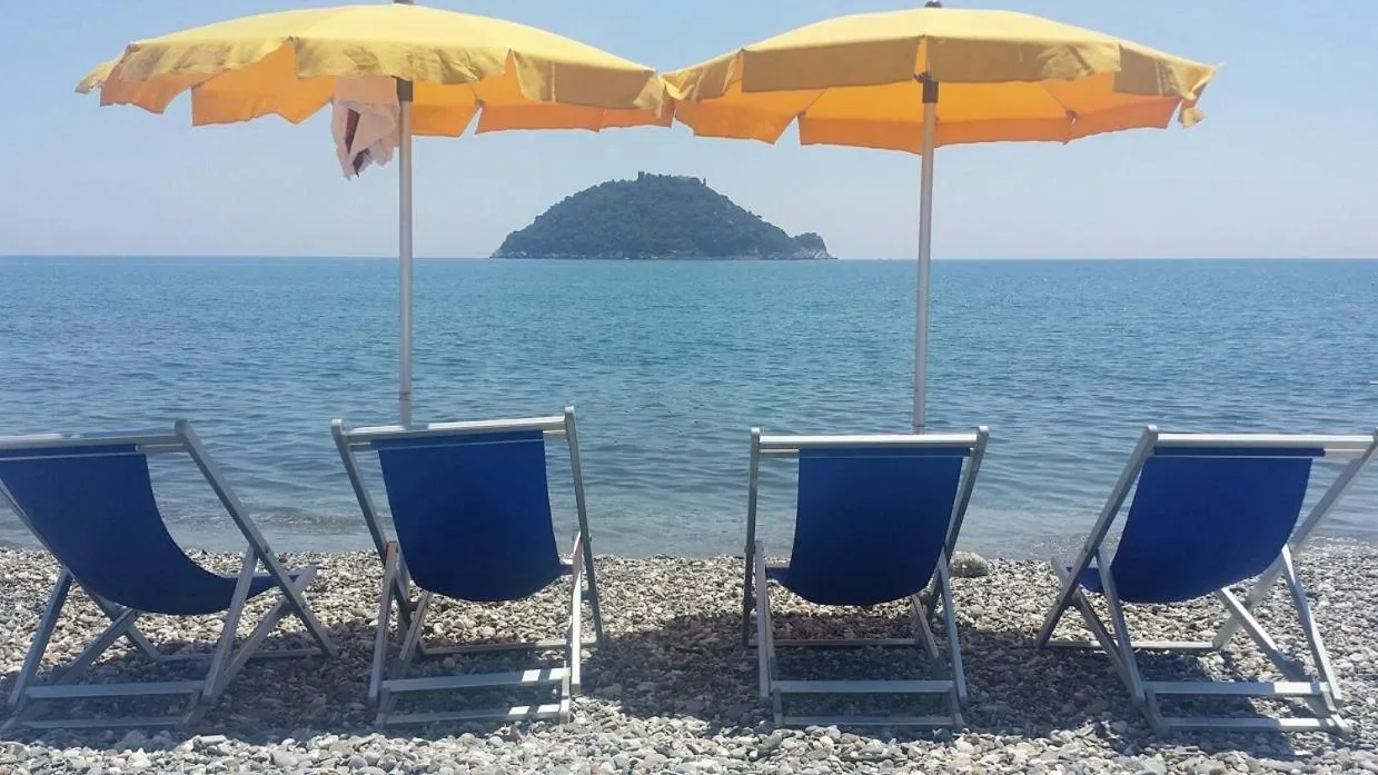 Beach in Residence Riviera