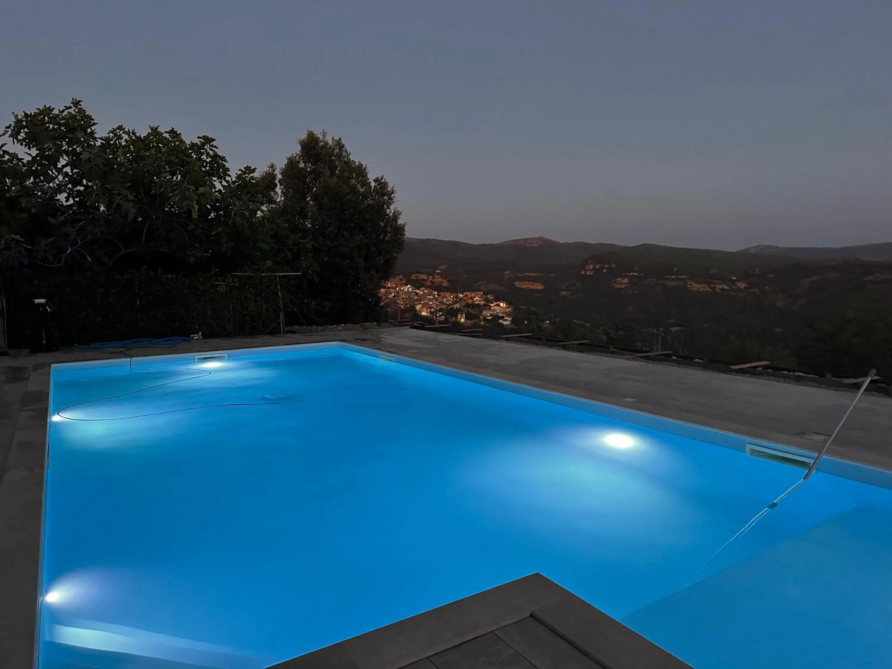 Swimming pool in Hotel Miramonti Seulo Turismo Rurale