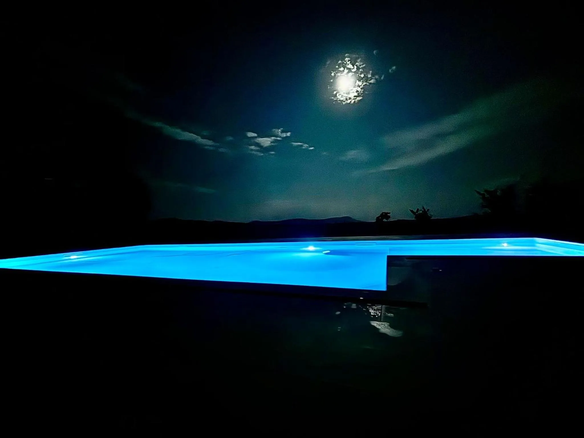 Swimming pool in Hotel Miramonti Seulo Turismo Rurale