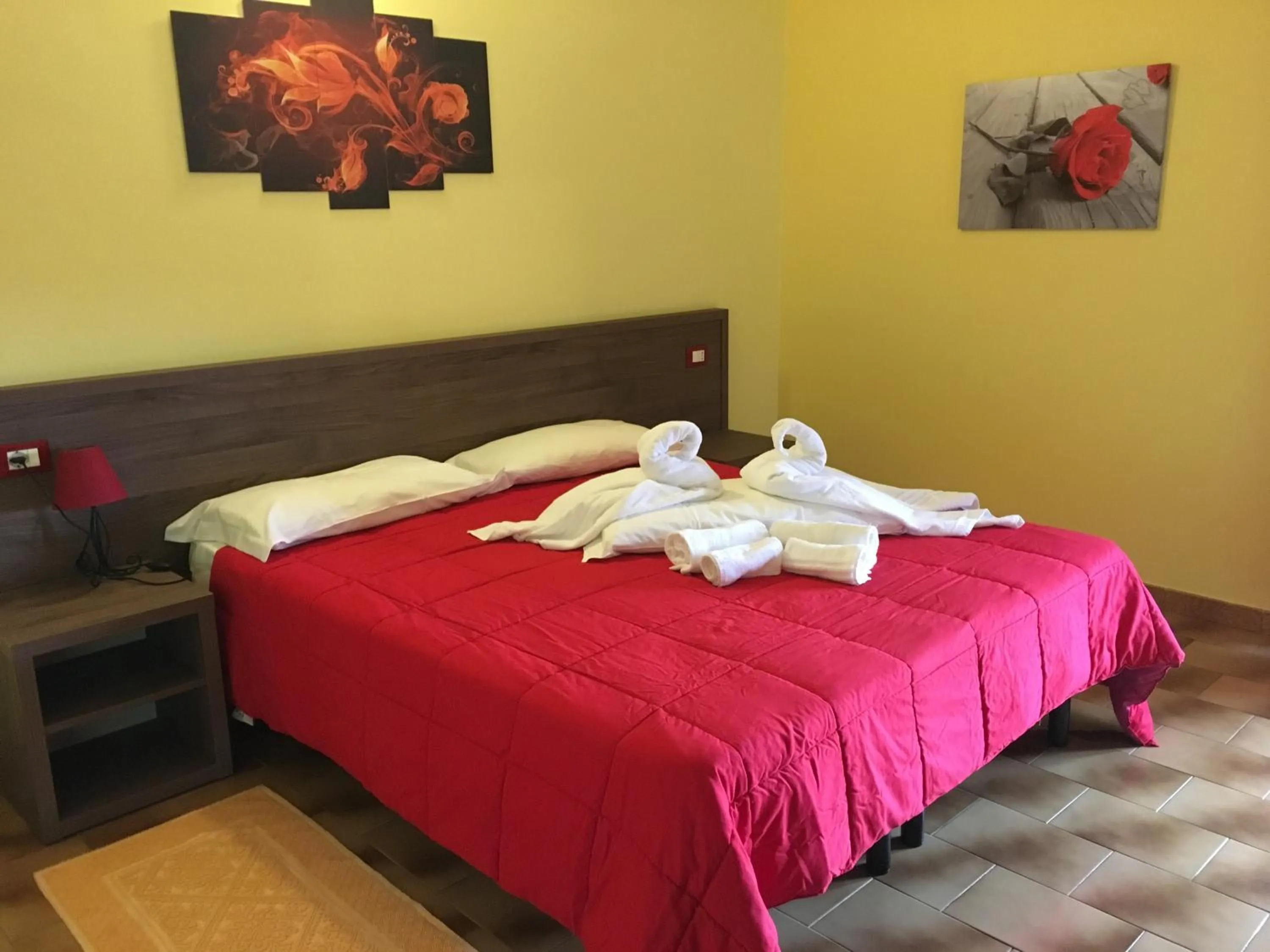 Bed in Hotel Miramonti Seulo Turismo Rurale