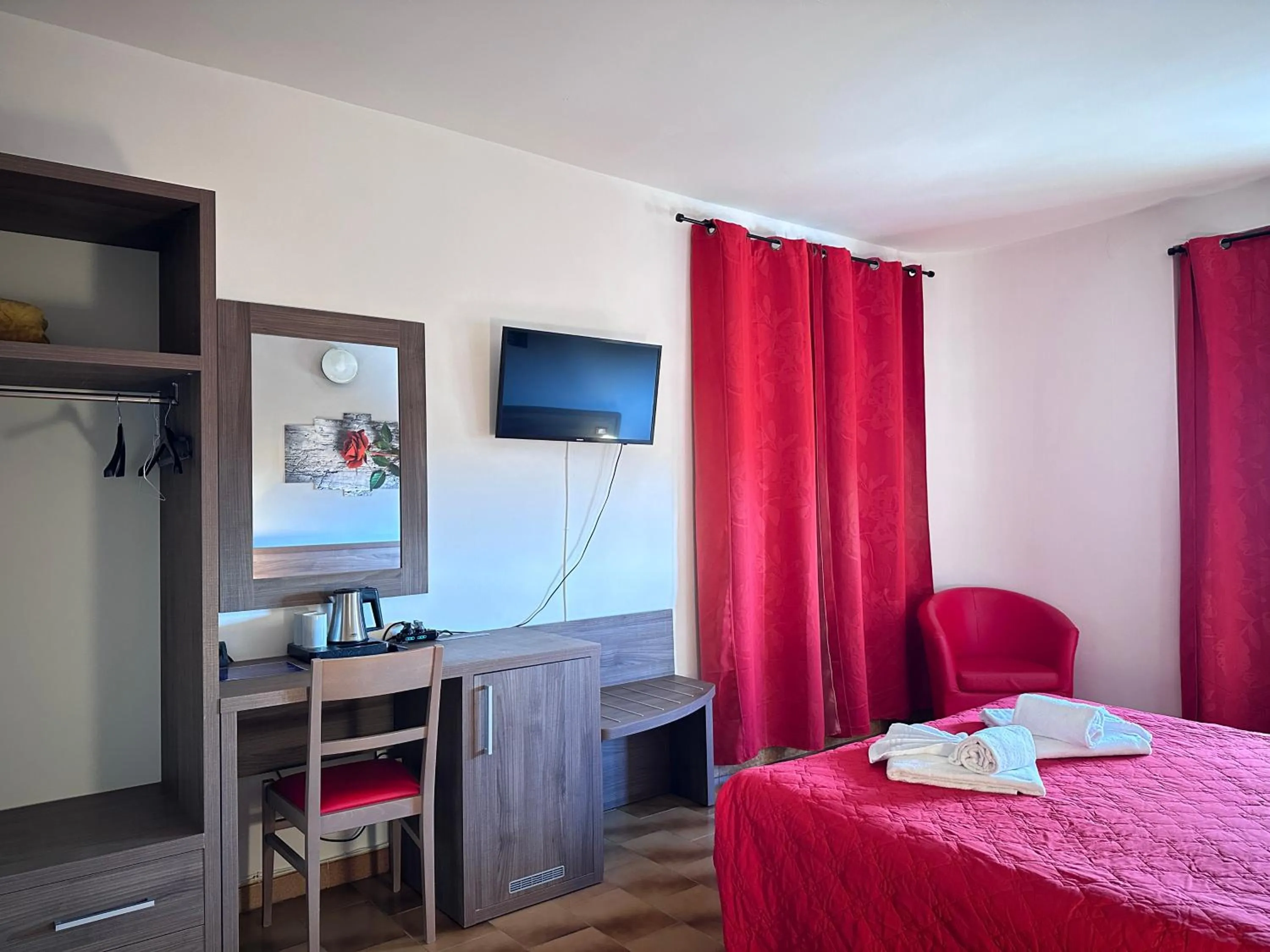 Bed in Hotel Miramonti Seulo Turismo Rurale