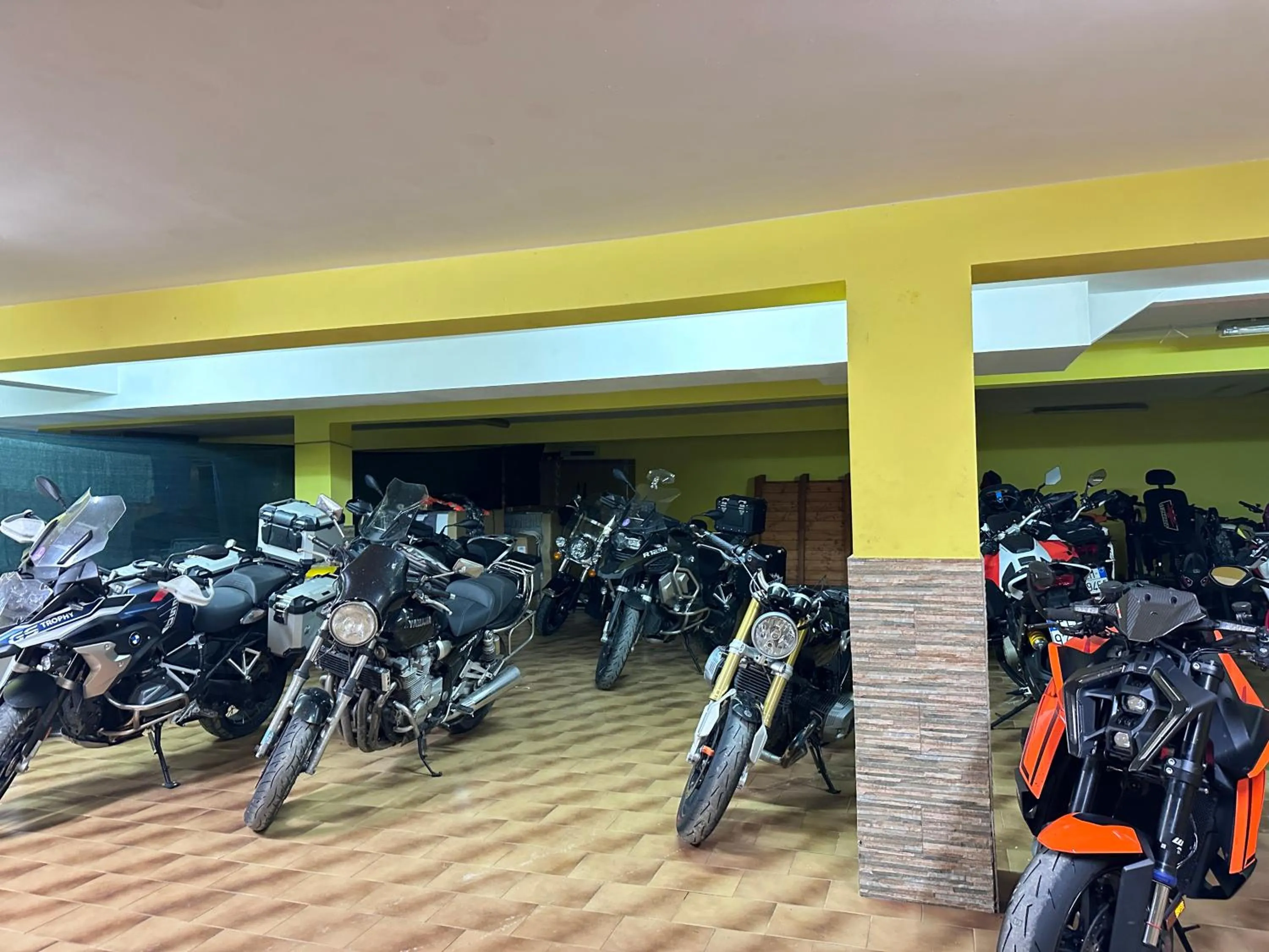 Parking in Hotel Miramonti Seulo Turismo Rurale