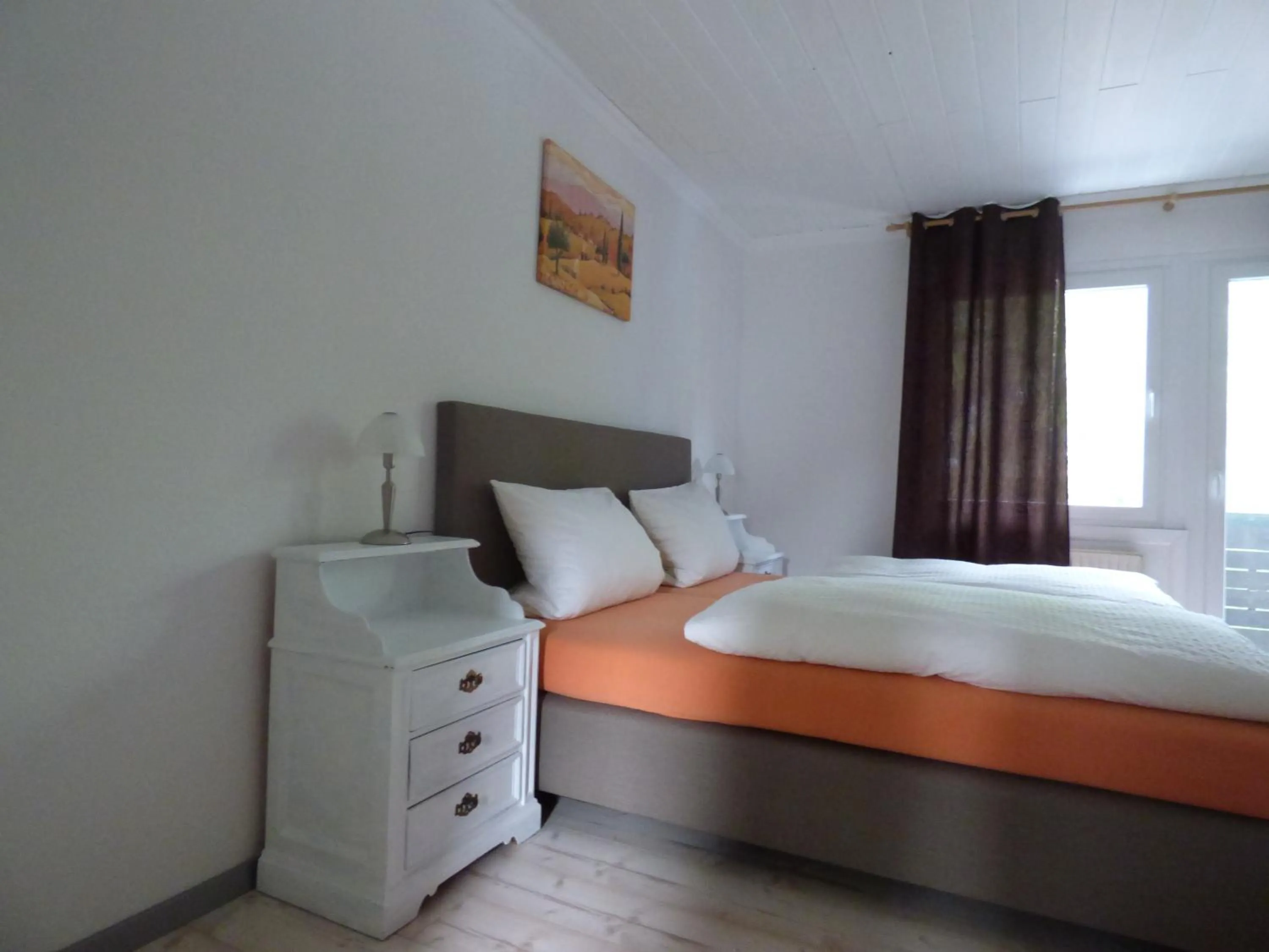 Photo of the whole room, Bed in Hotel Diele