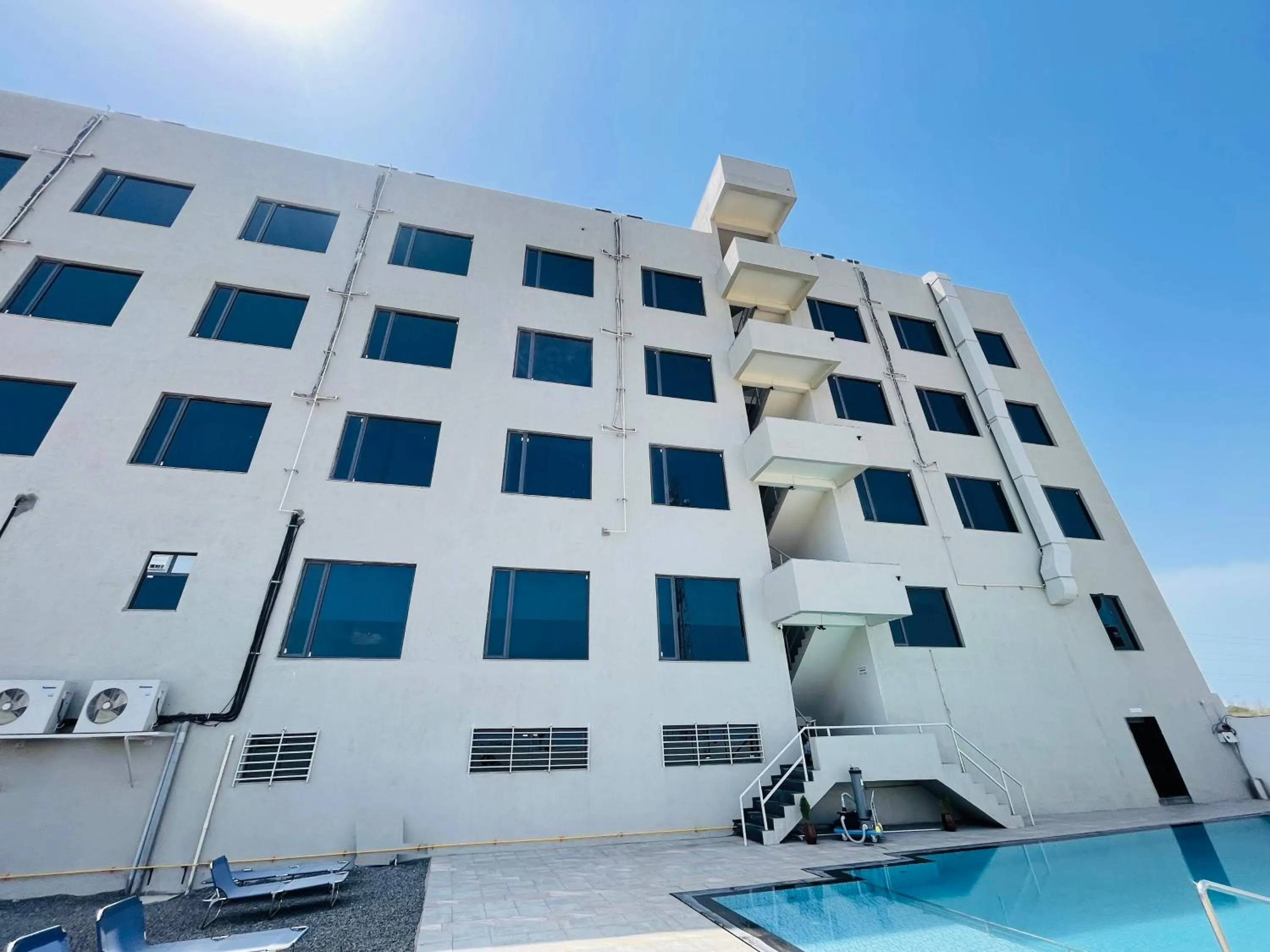 Swimming pool in VITS Jamnagar