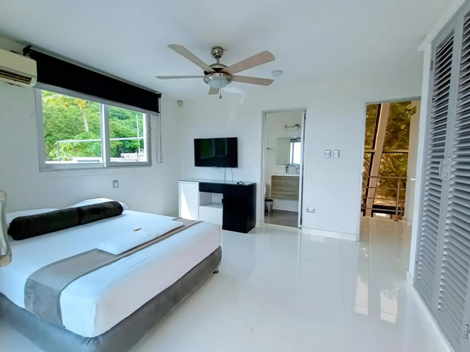 Bed in Hotel Kaamú Taganga