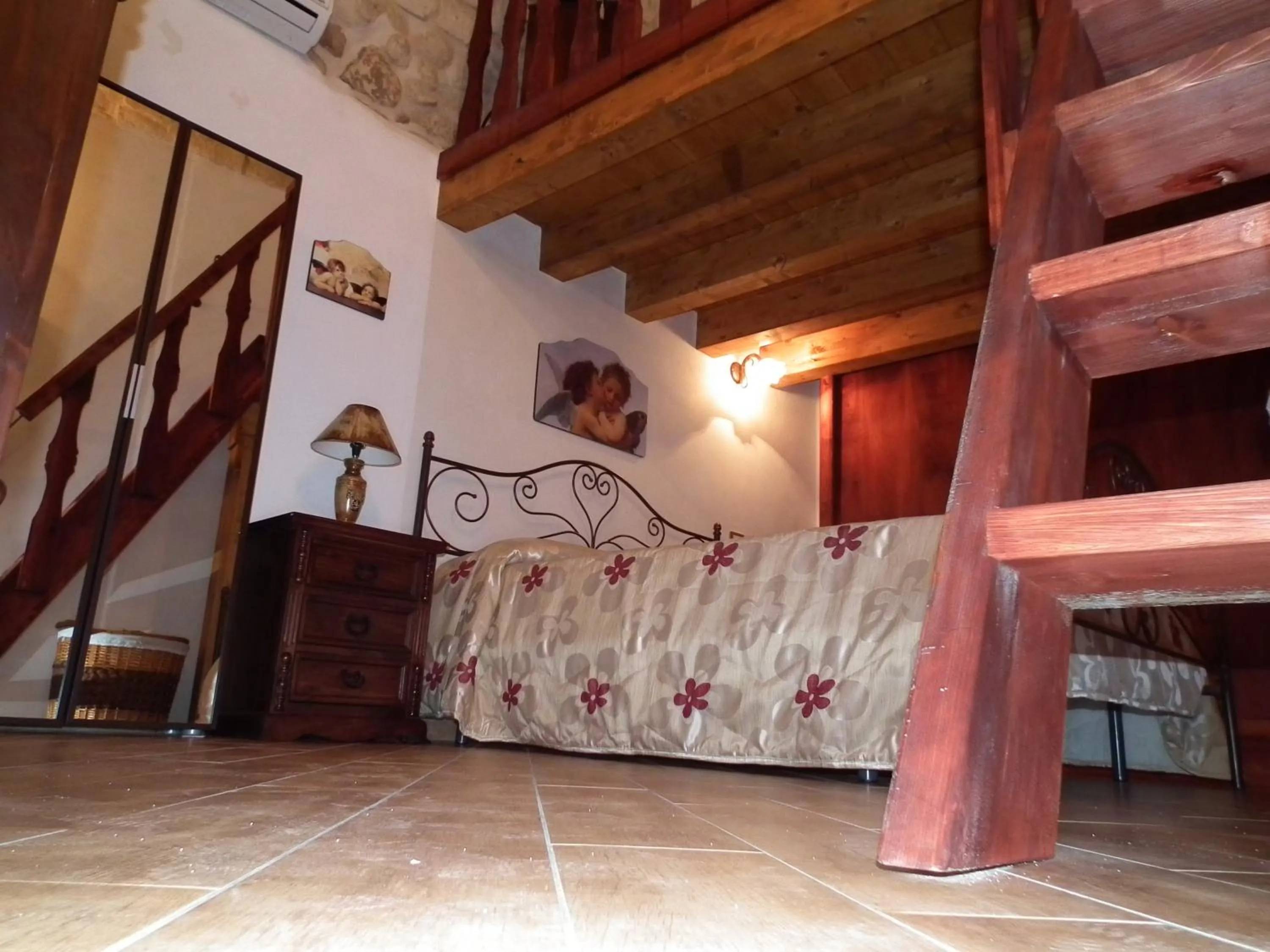 Two-Bedroom Apartment - Split Level in Anticu Dammusu