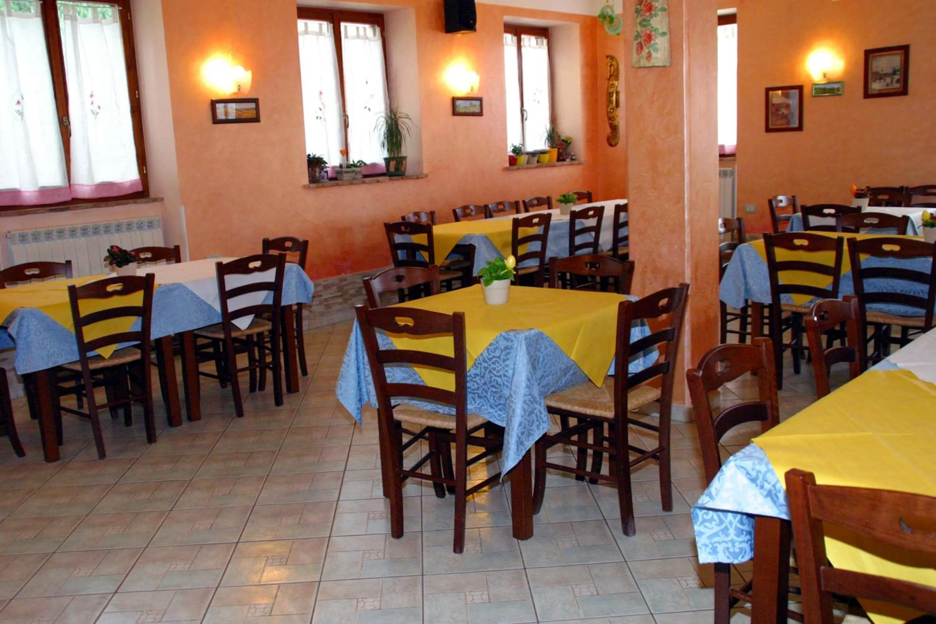 Restaurant/places to eat in Il Vecchio Pioppo