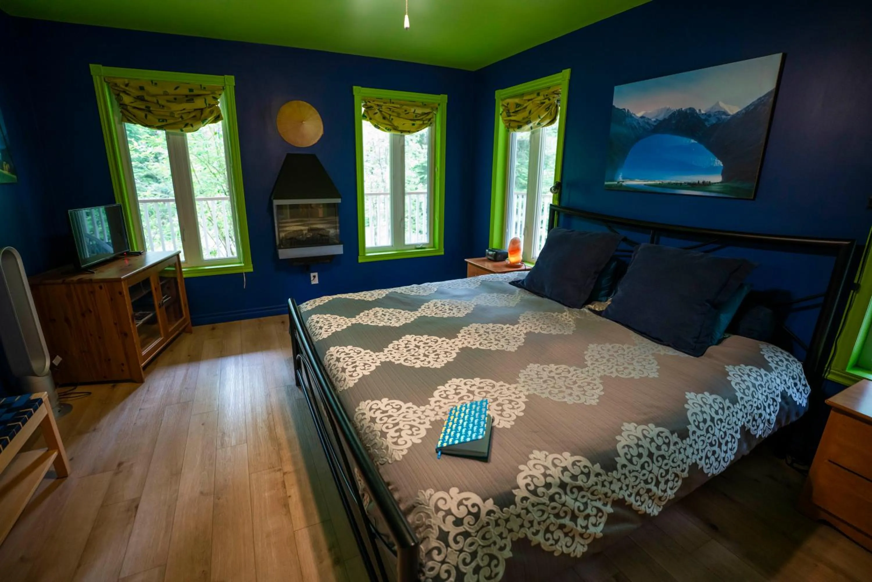 Bed in Gîte Crystal Inn