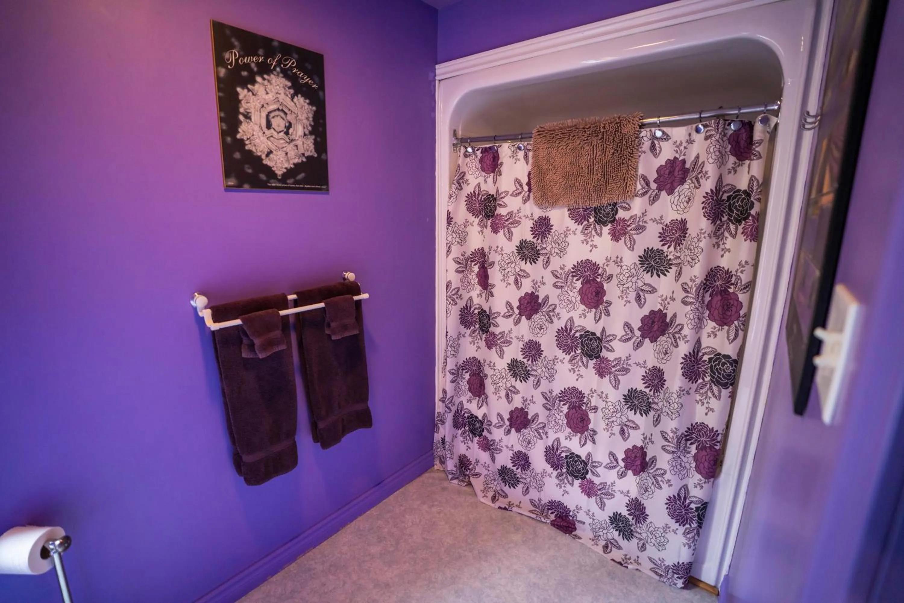 Shower in Gîte Crystal Inn