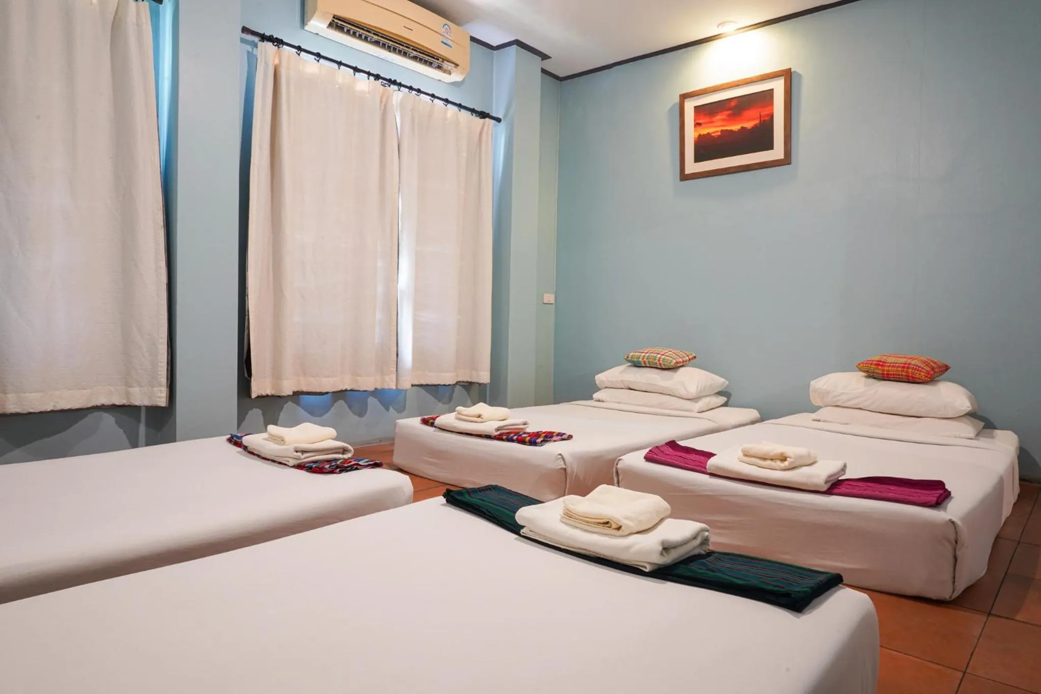 Bed in Thanicha Resort Amphawa