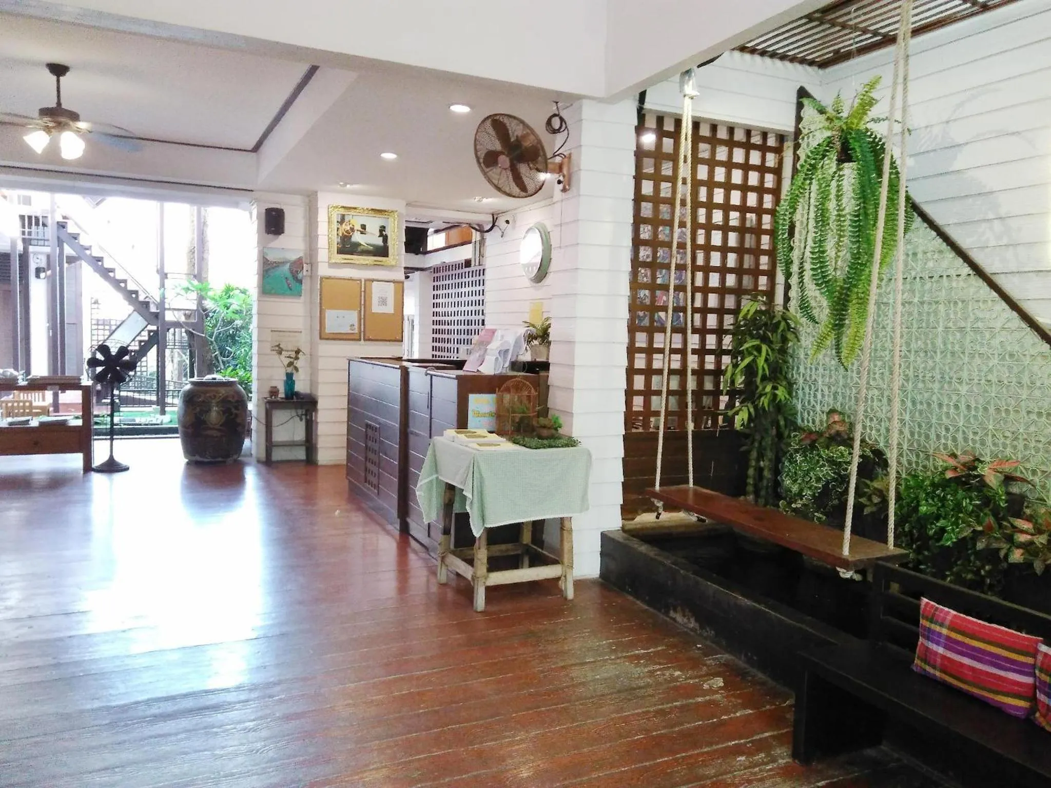 Lobby or reception in Thanicha Resort Amphawa