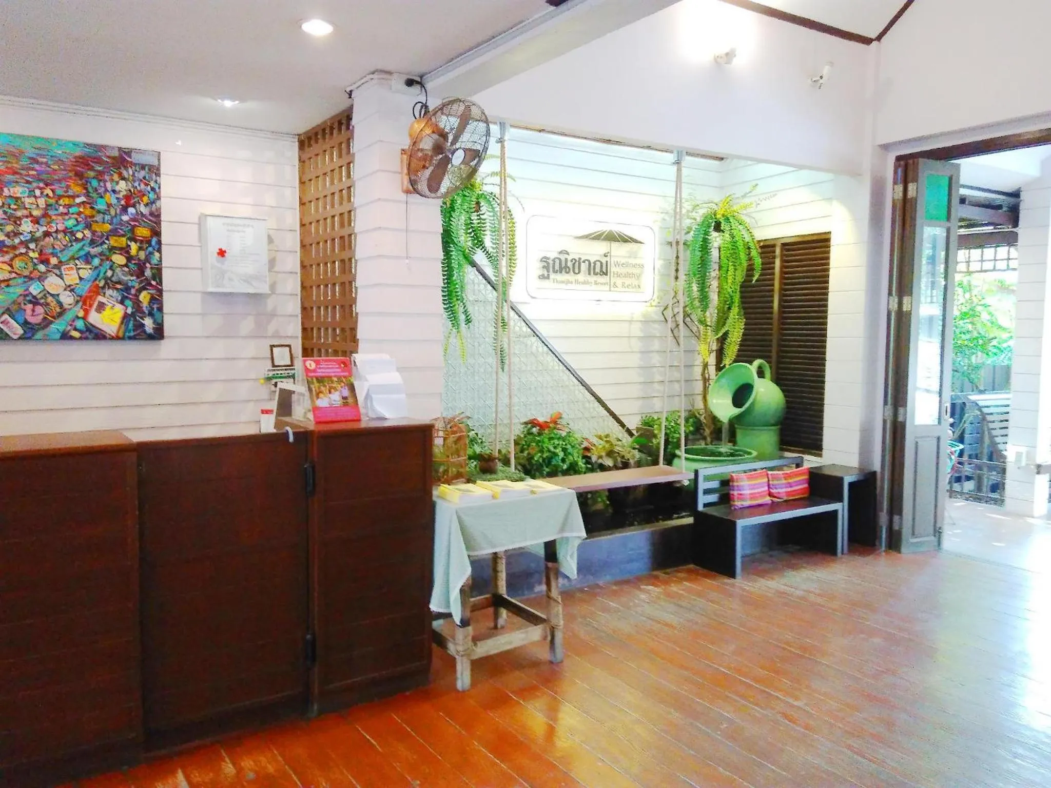 Lobby or reception in Thanicha Resort Amphawa