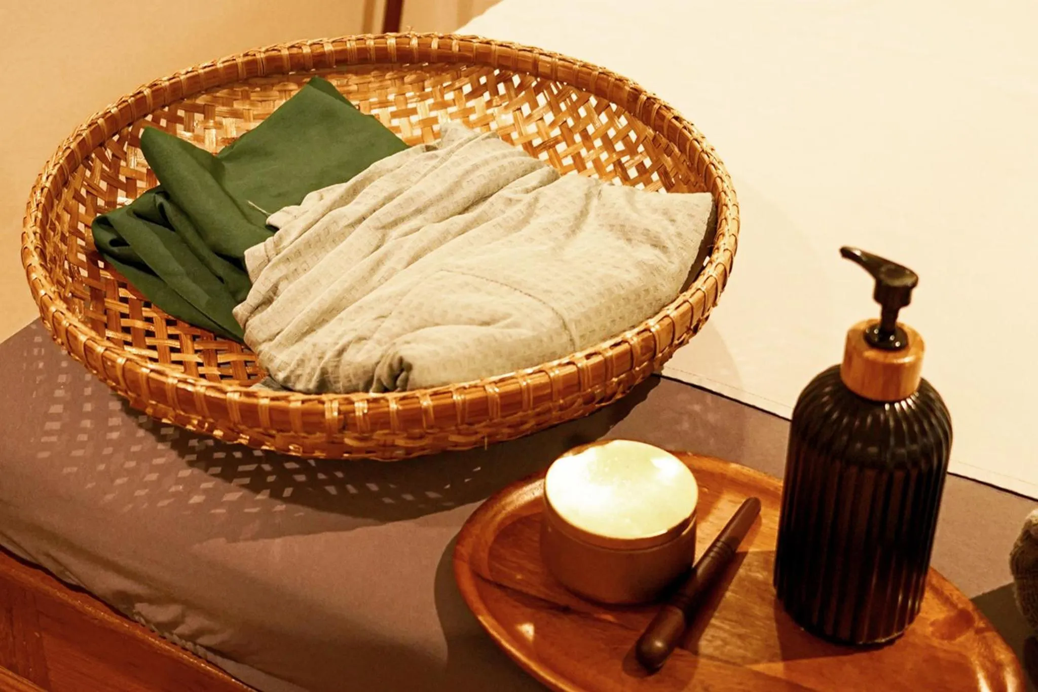 Spa and wellness centre/facilities in Thanicha Resort Amphawa