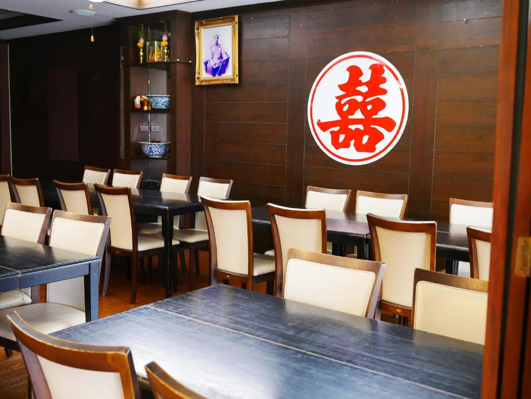 Restaurant/places to eat in Thanicha Resort Amphawa