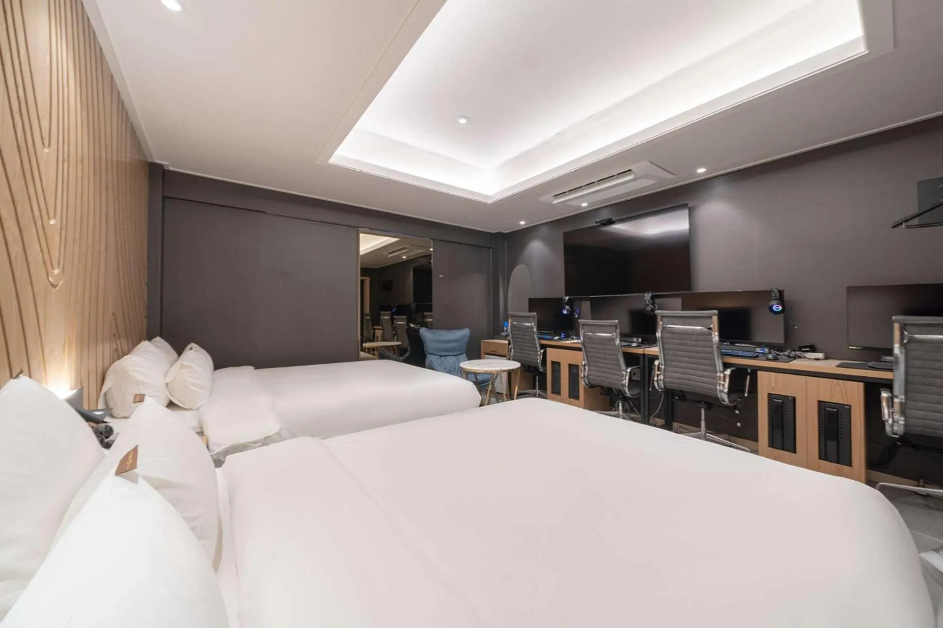 Bed in From H About Hotel Chungju