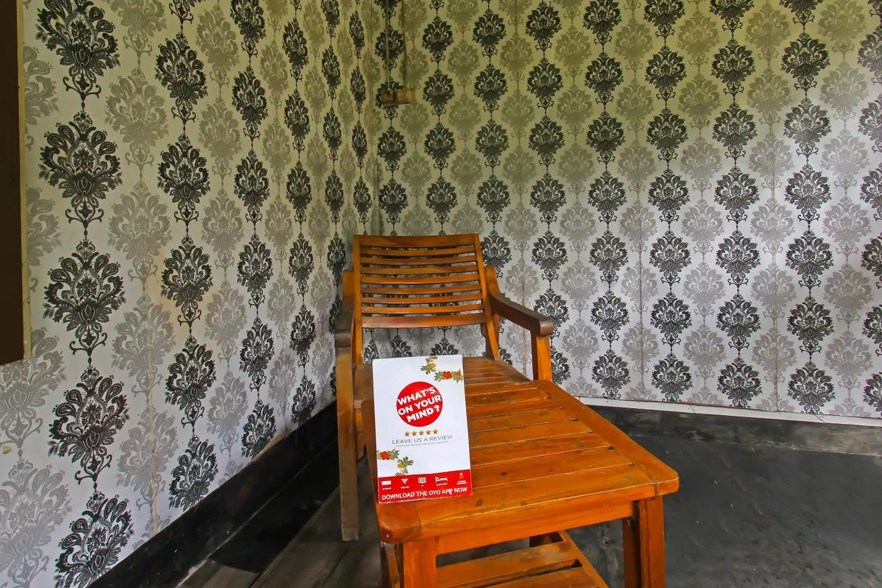 Lobby or reception in Hotel O Jati Homestay Near Taman Suranadi