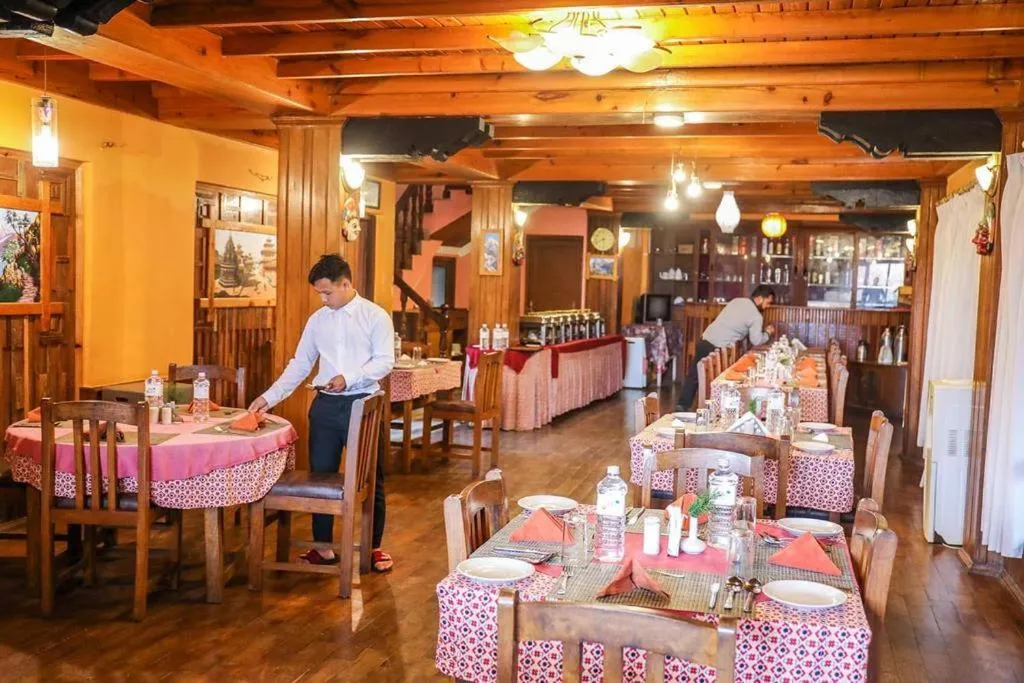 Restaurant/places to eat in Nagarkot Sunshine Hotel