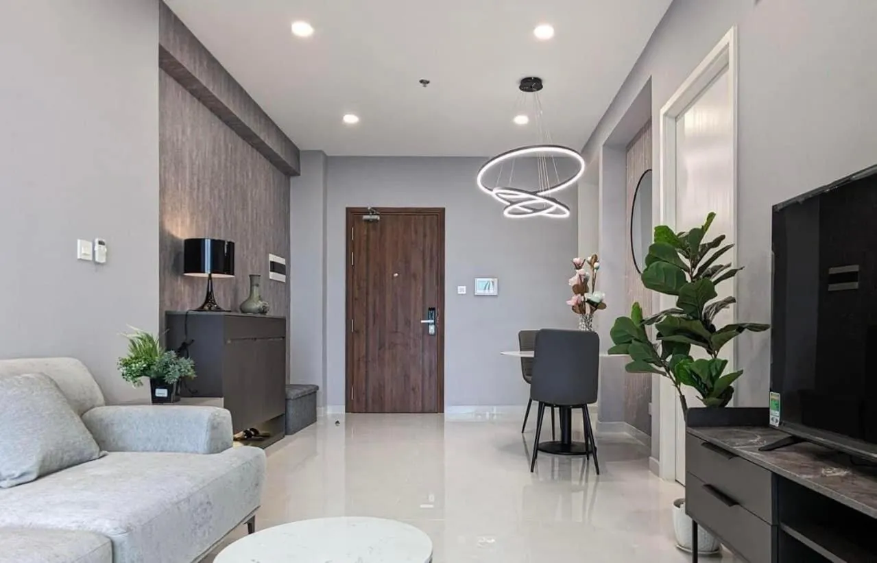 Communal lounge/ TV room in The Emerald Golf View