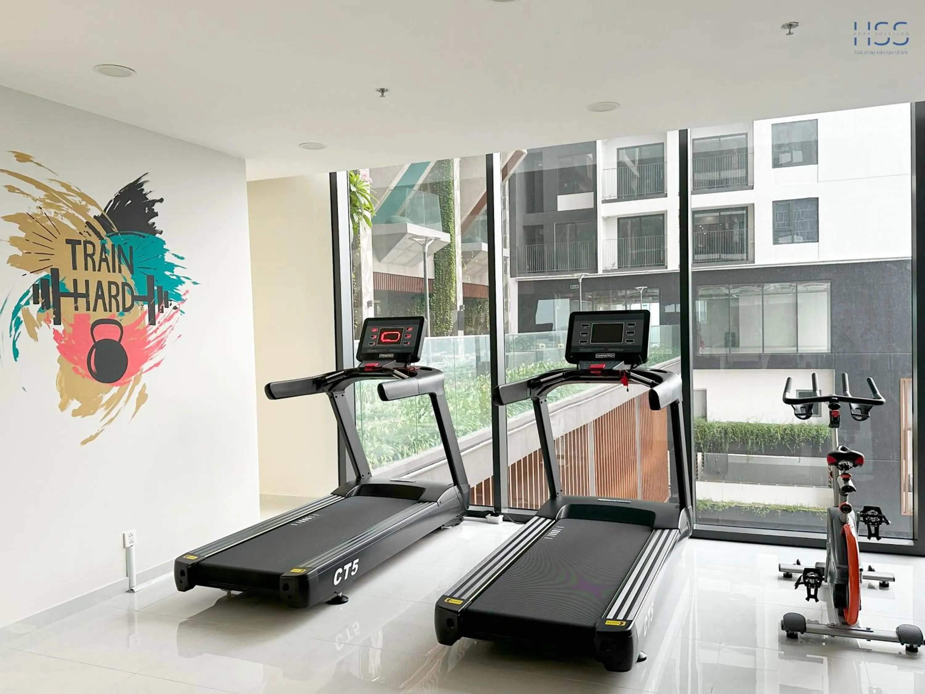 Sports in The Emerald Golf View