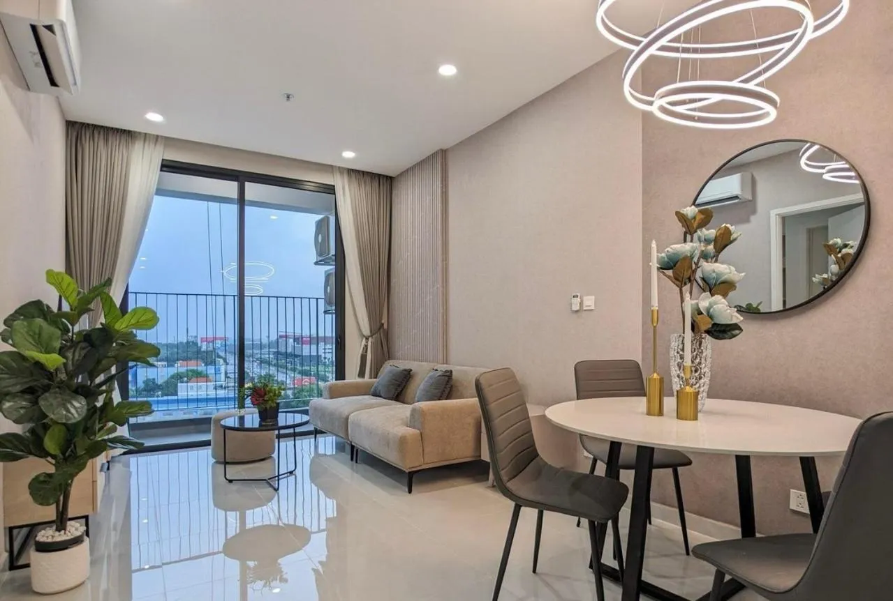 Communal lounge/ TV room in The Emerald Golf View