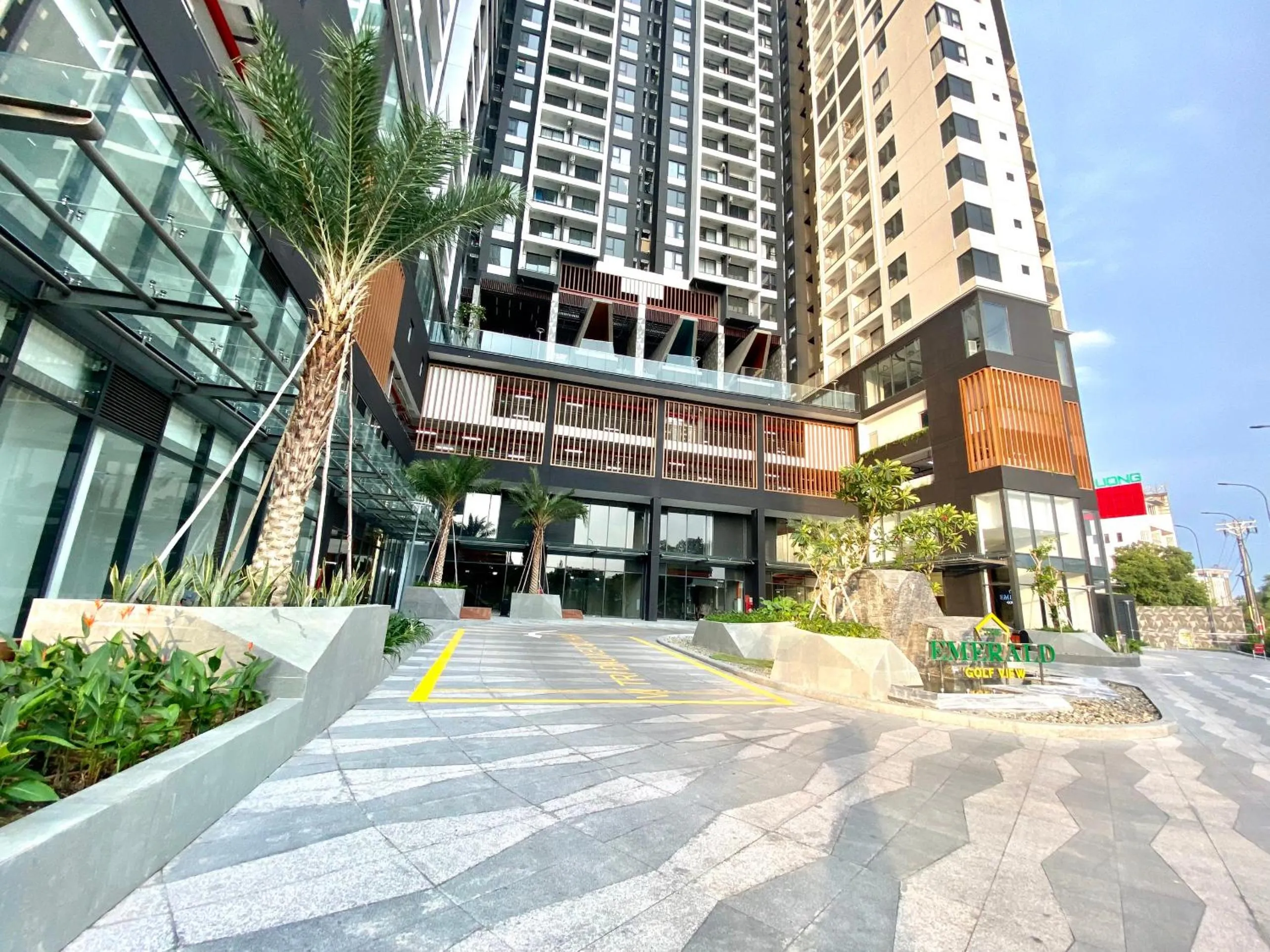 Property building in The Emerald Golf View