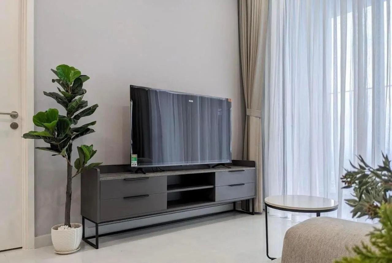 Communal lounge/ TV room in The Emerald Golf View