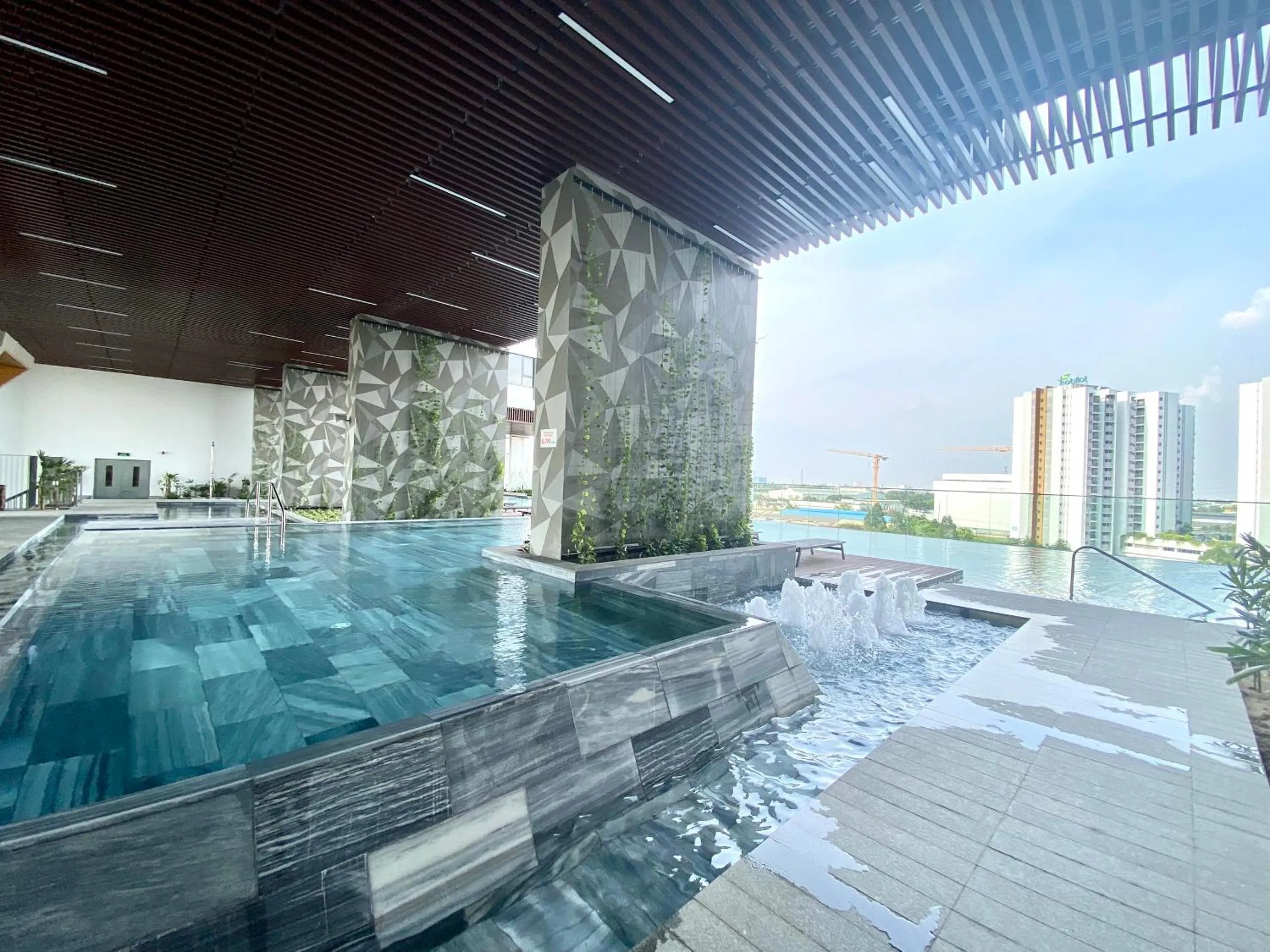 Swimming pool in The Emerald Golf View