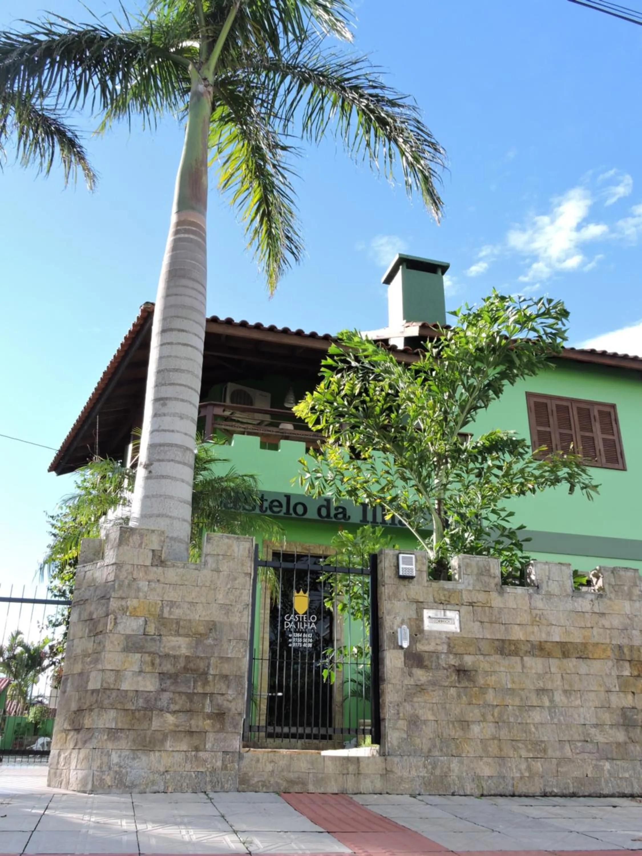 Facade/entrance in Castelo da Ilha