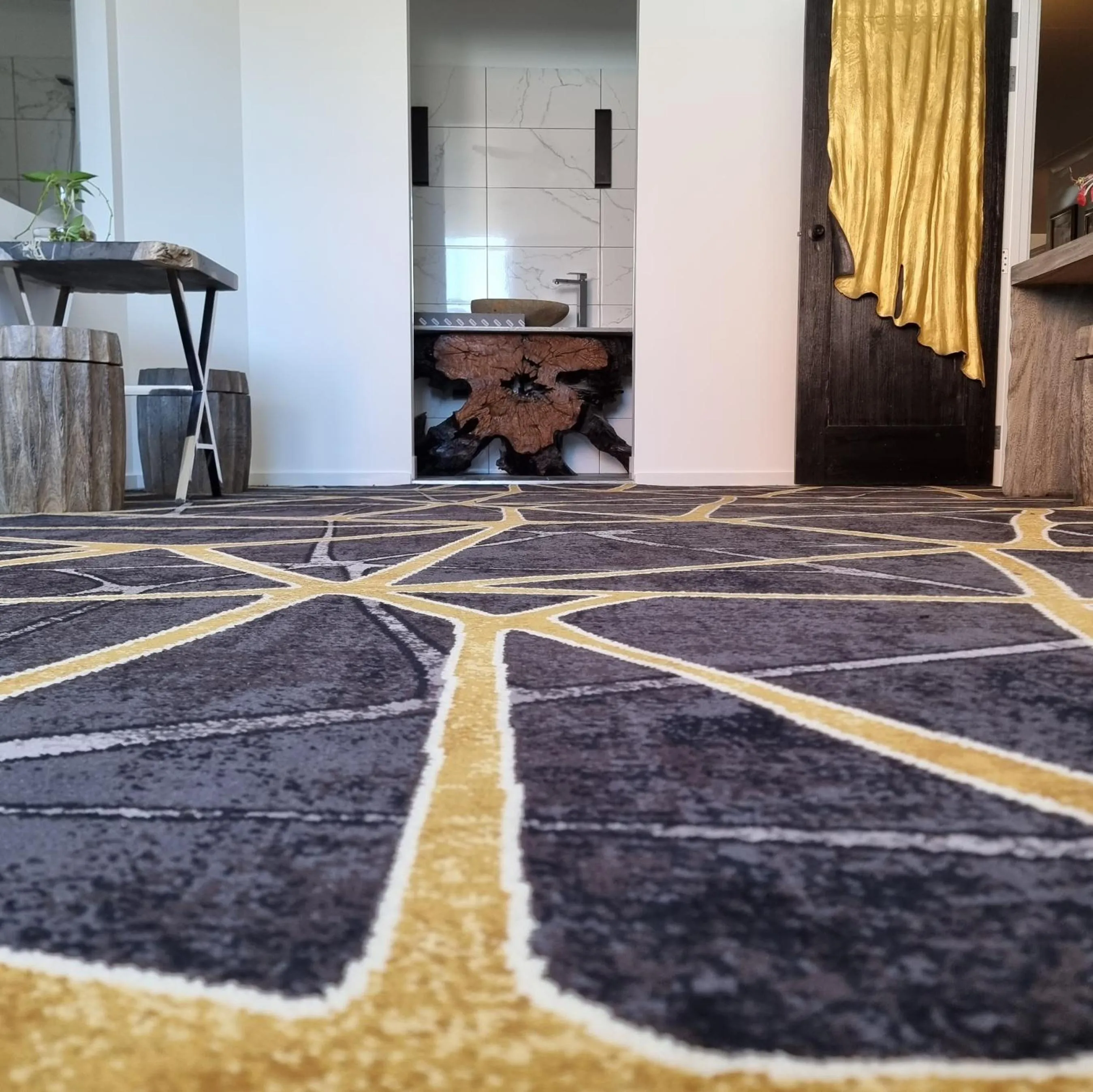 Decorative detail in Circa 1928