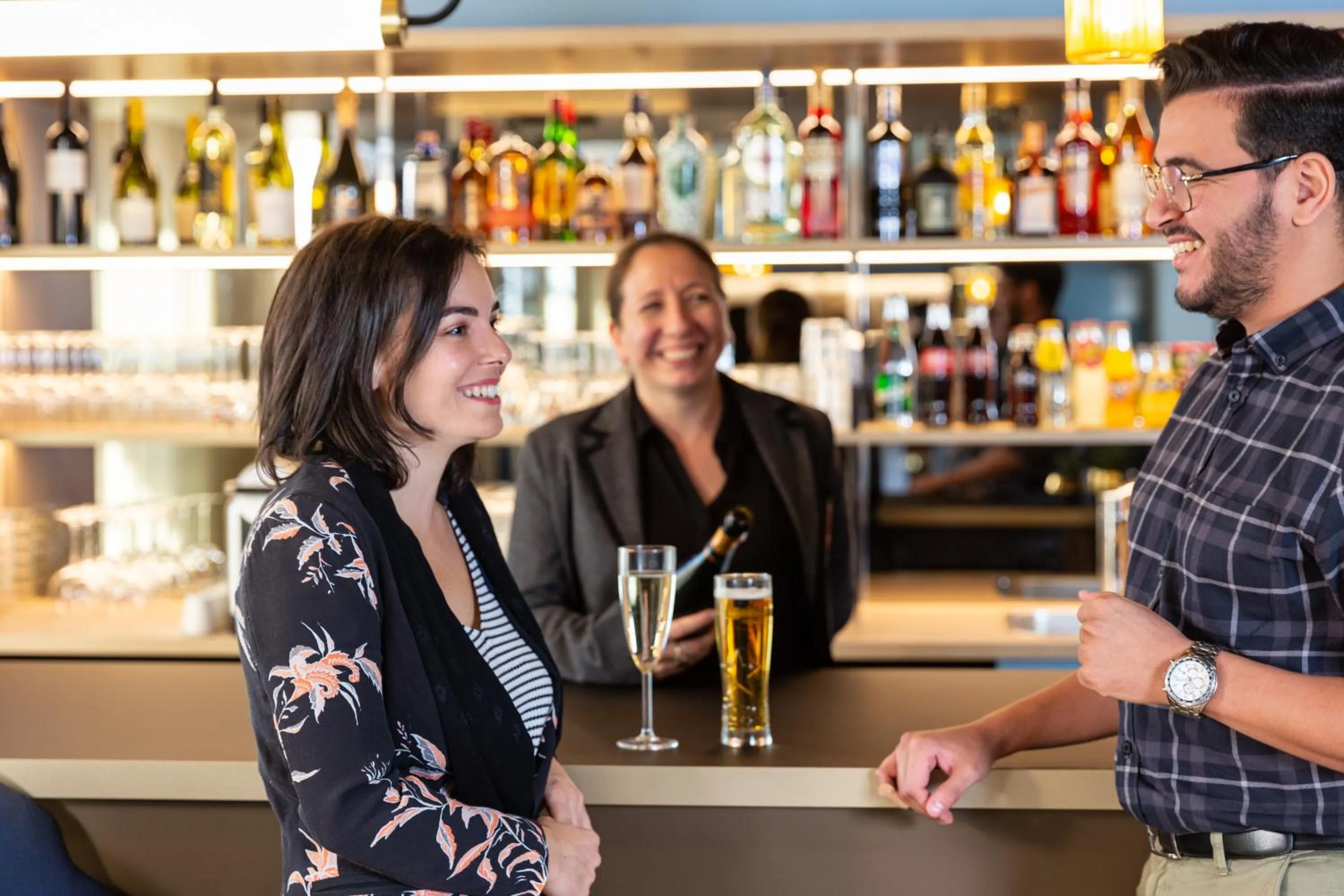 Restaurant/places to eat in Mercure Toulouse Aeroport Blagnac