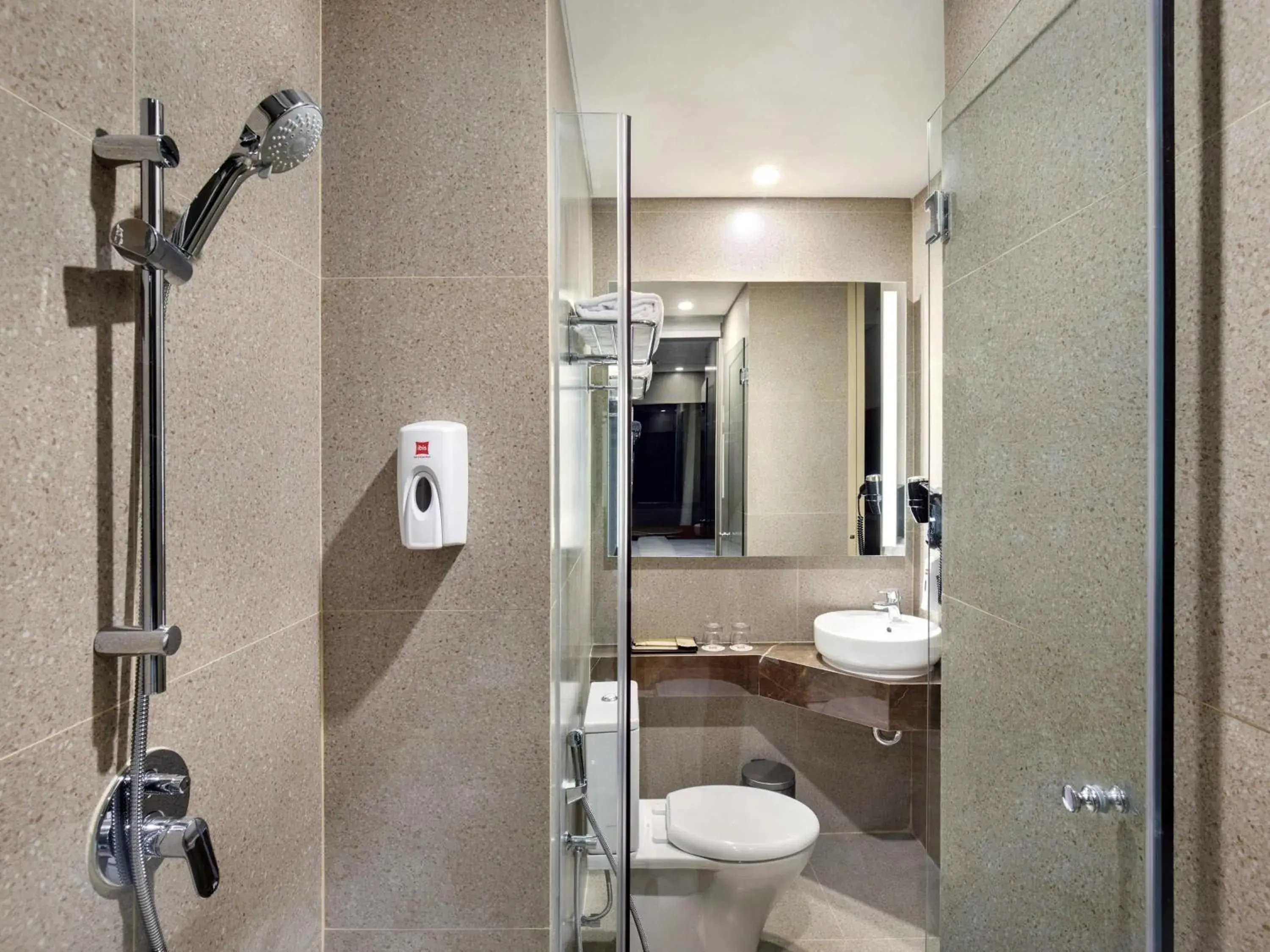 Standard Large Double Room in ibis Palembang Sanggar Standard Large Double Room in ibis Palembang Sanggar