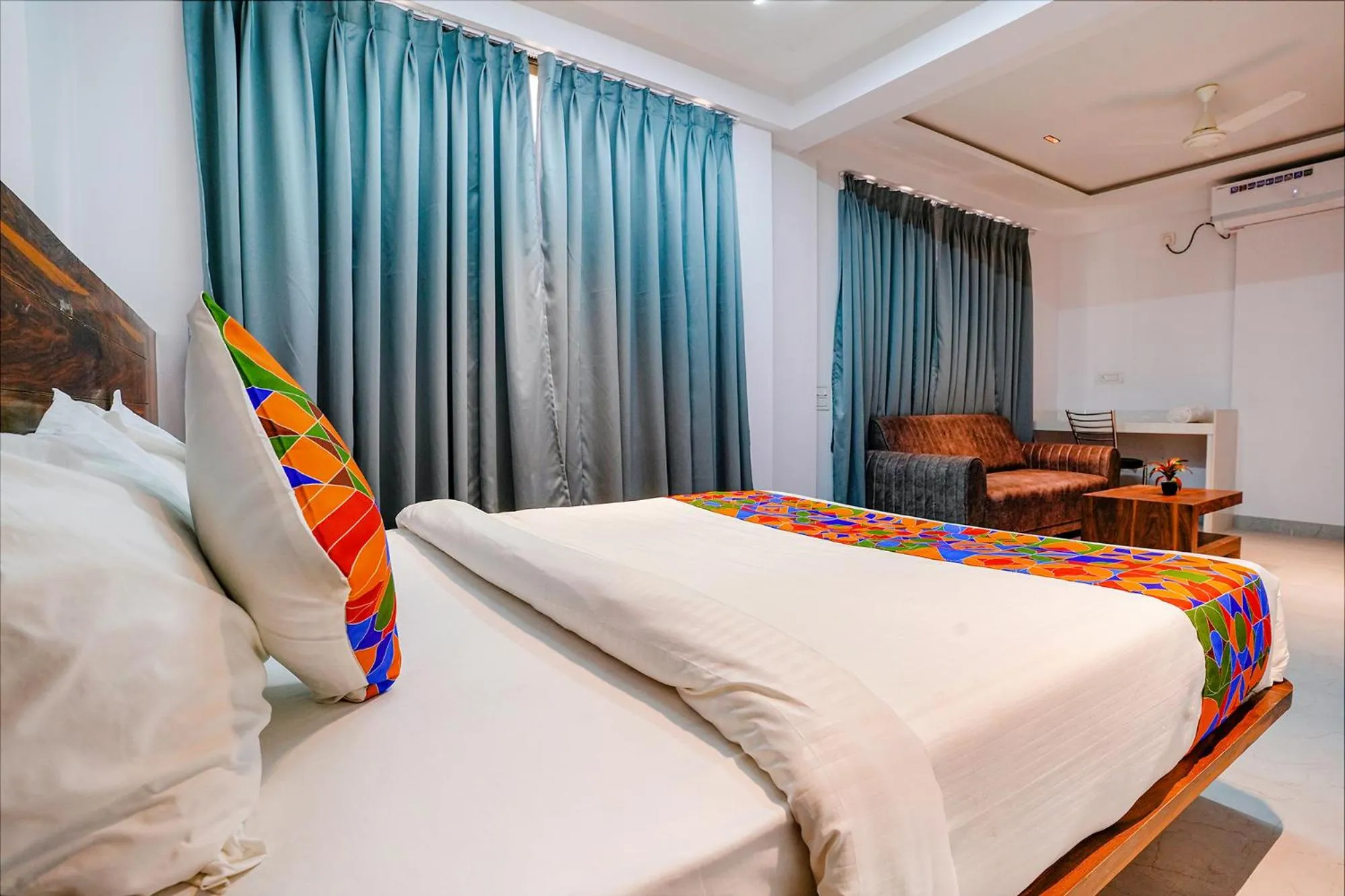 Photo of the whole room, Bed in Via Crystal Inn